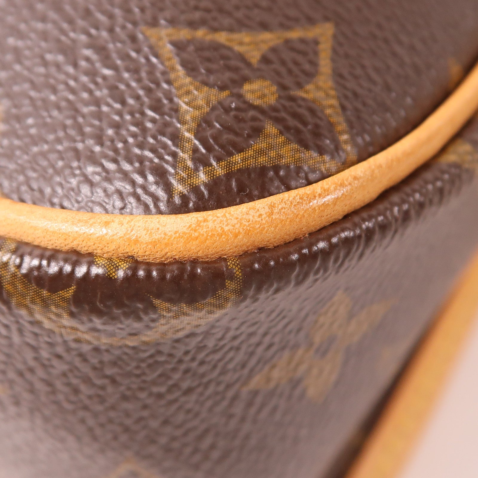 LOUIS VUITTON Monogram Sologne金扣肩背袋