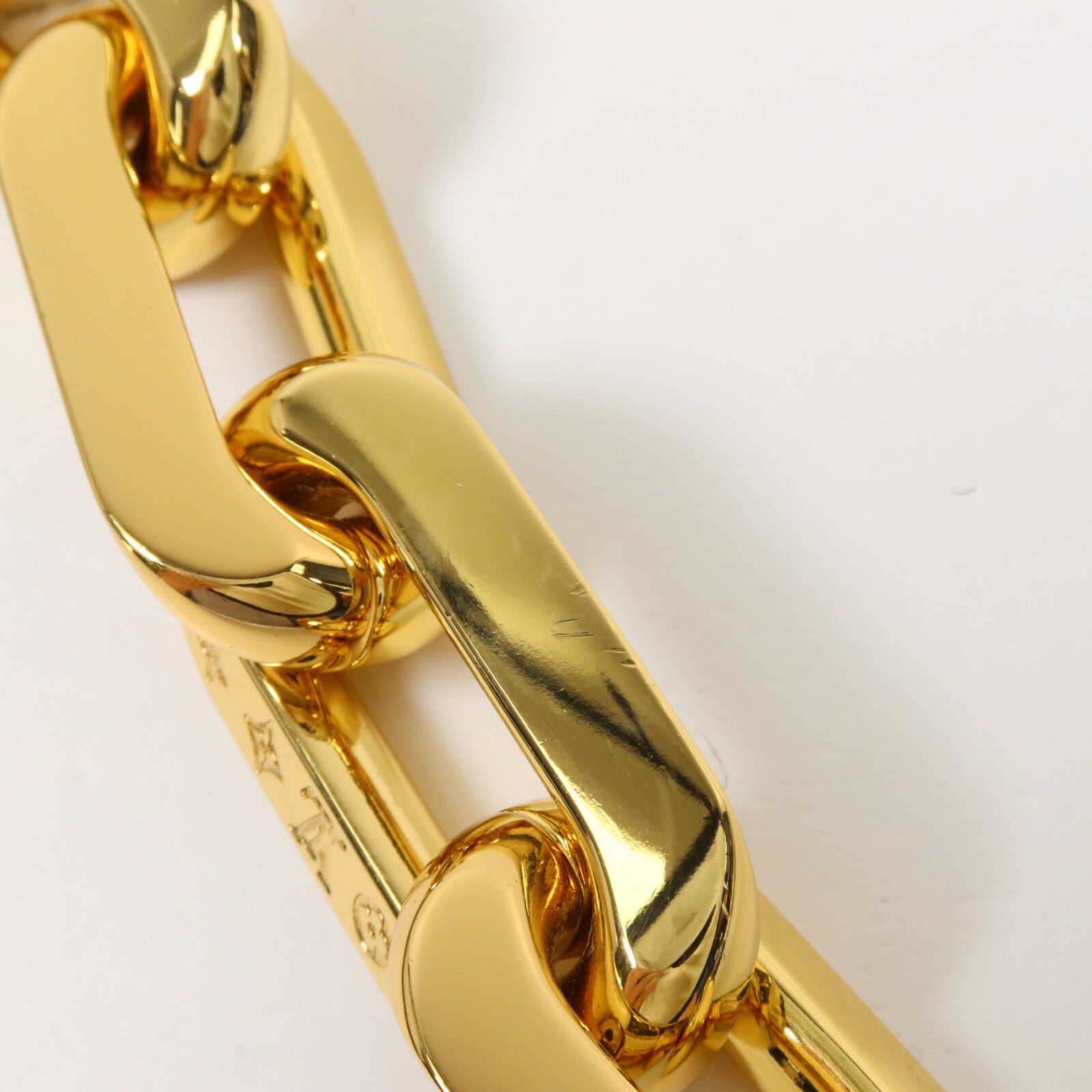 LOUIS VUITTON Monogram Embossed Coussin MM鏈帶手挽肩背兩用袋