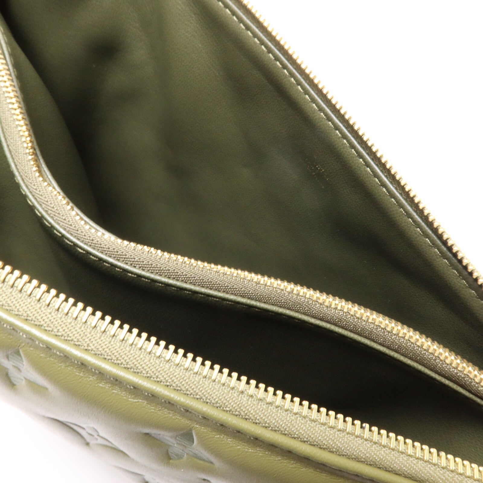 LOUIS VUITTON Monogram Embossed Coussin MM鏈帶手挽肩背兩用袋