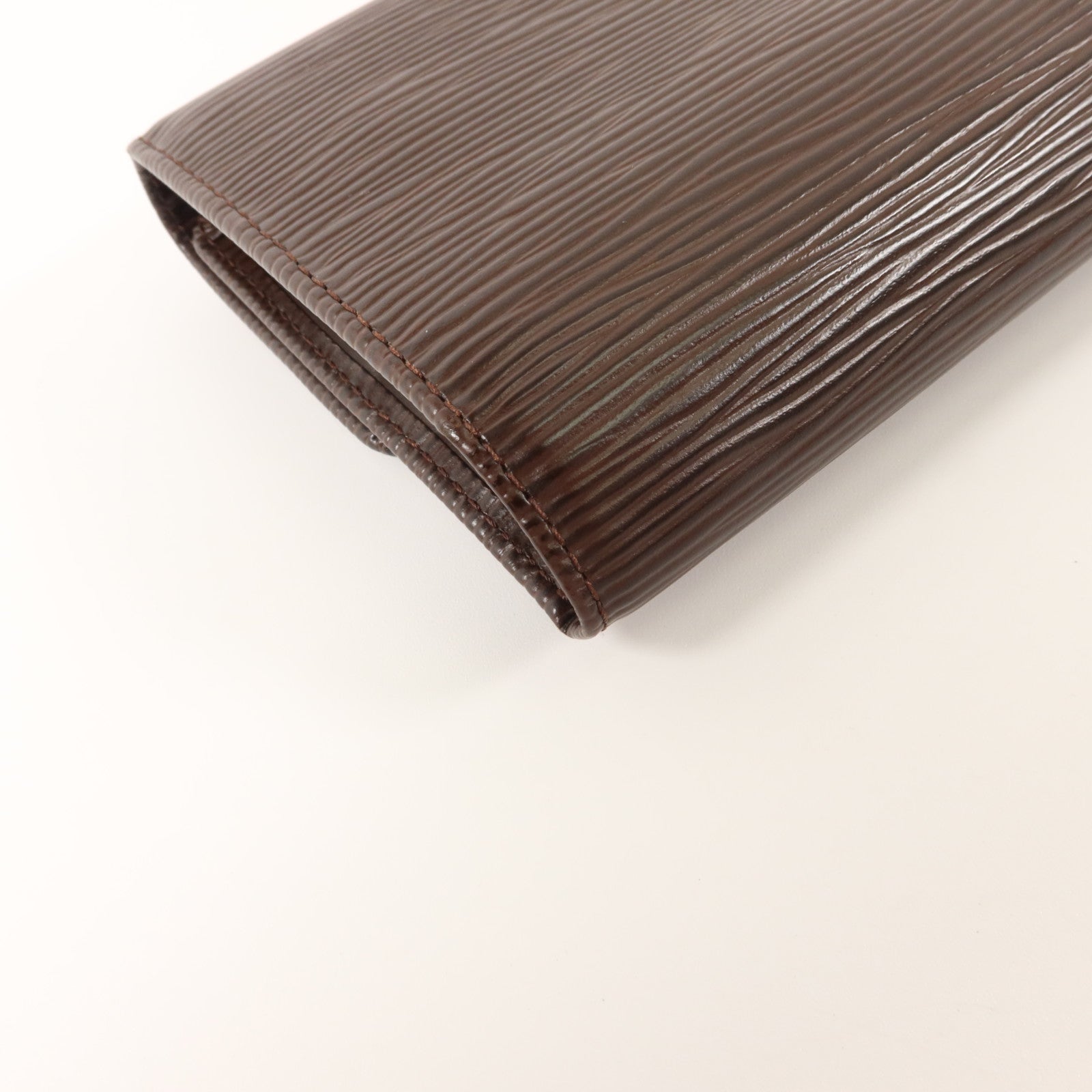 LOUIS VUITTON Epi Porte Tresor International長錢包