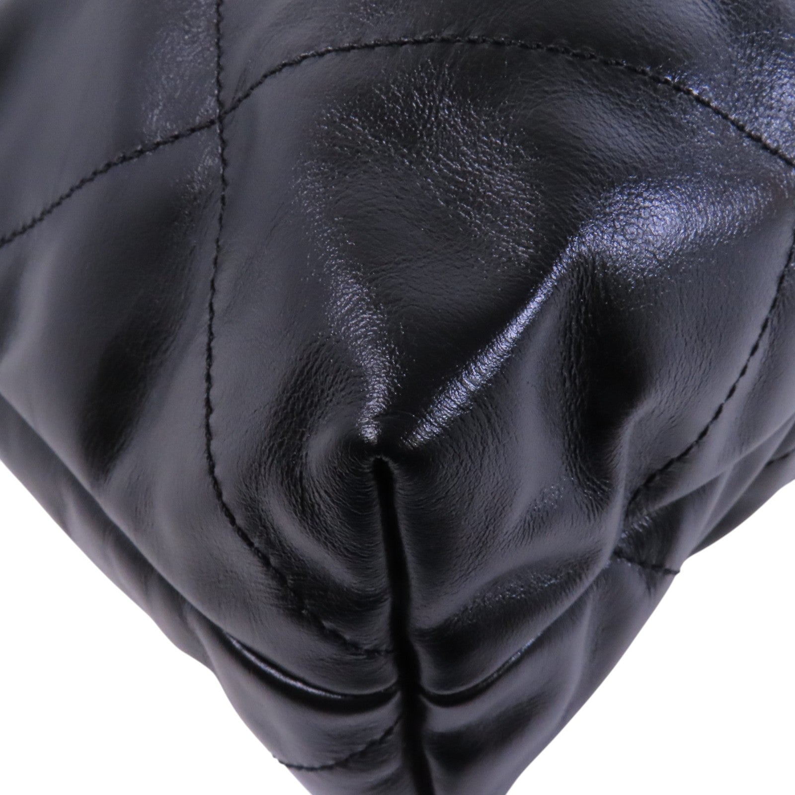 CHANEL 羊皮皮革Chanel 22 Medium金扣鏈帶肩背袋