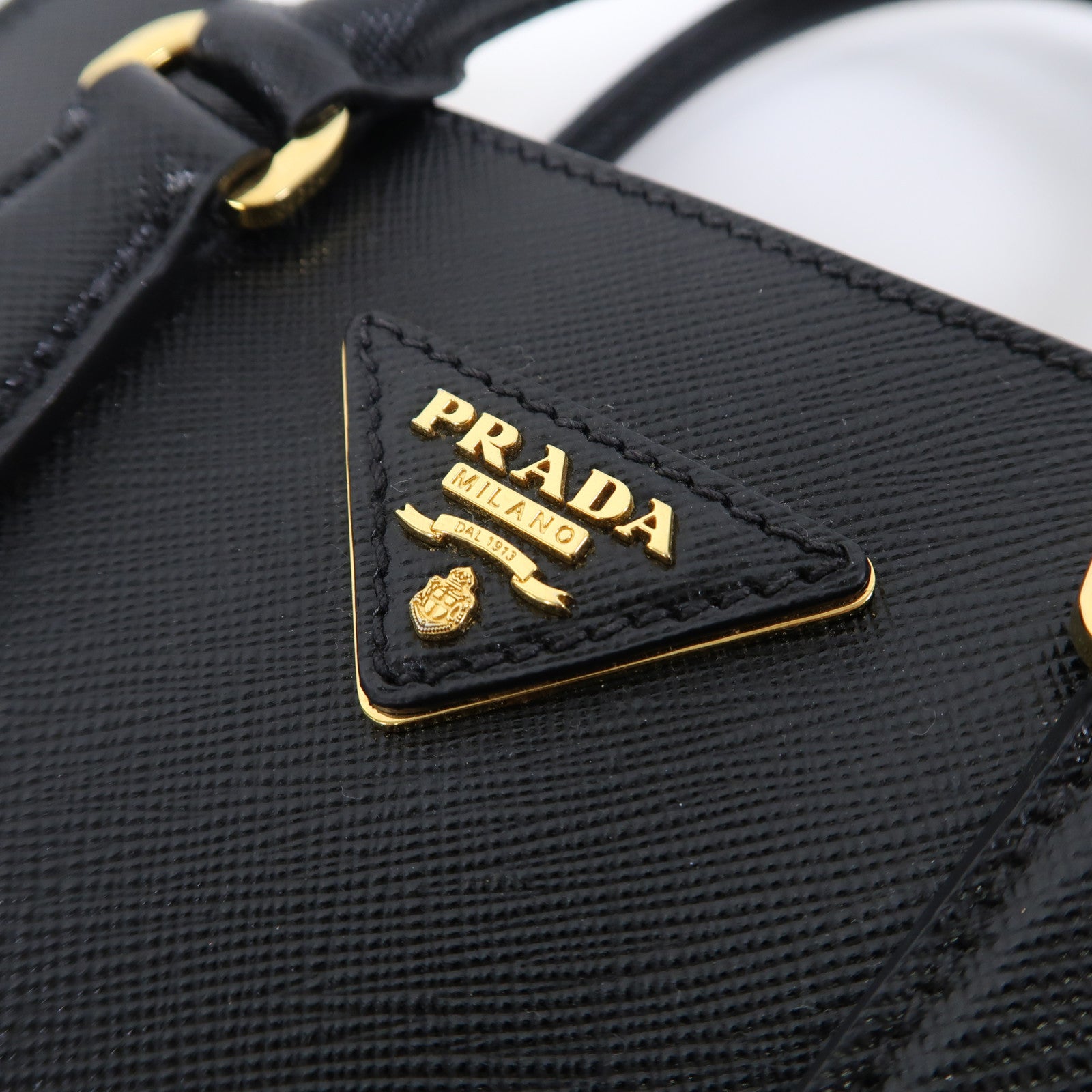 PRADA Saffiano皮革2 Way Shoulder Bag金扣手挽肩背兩用袋黑色