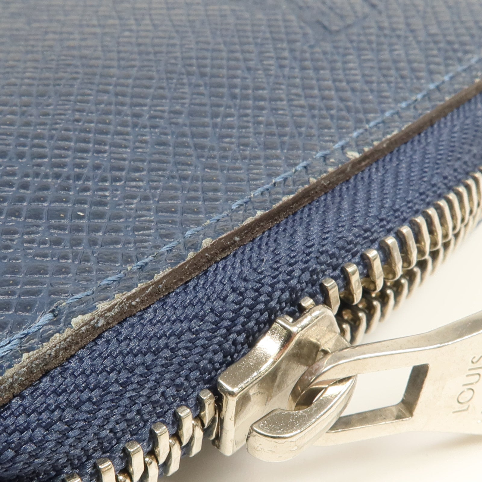LOUIS VUITTON 【激減優惠】Taiga Long Wallet長錢包