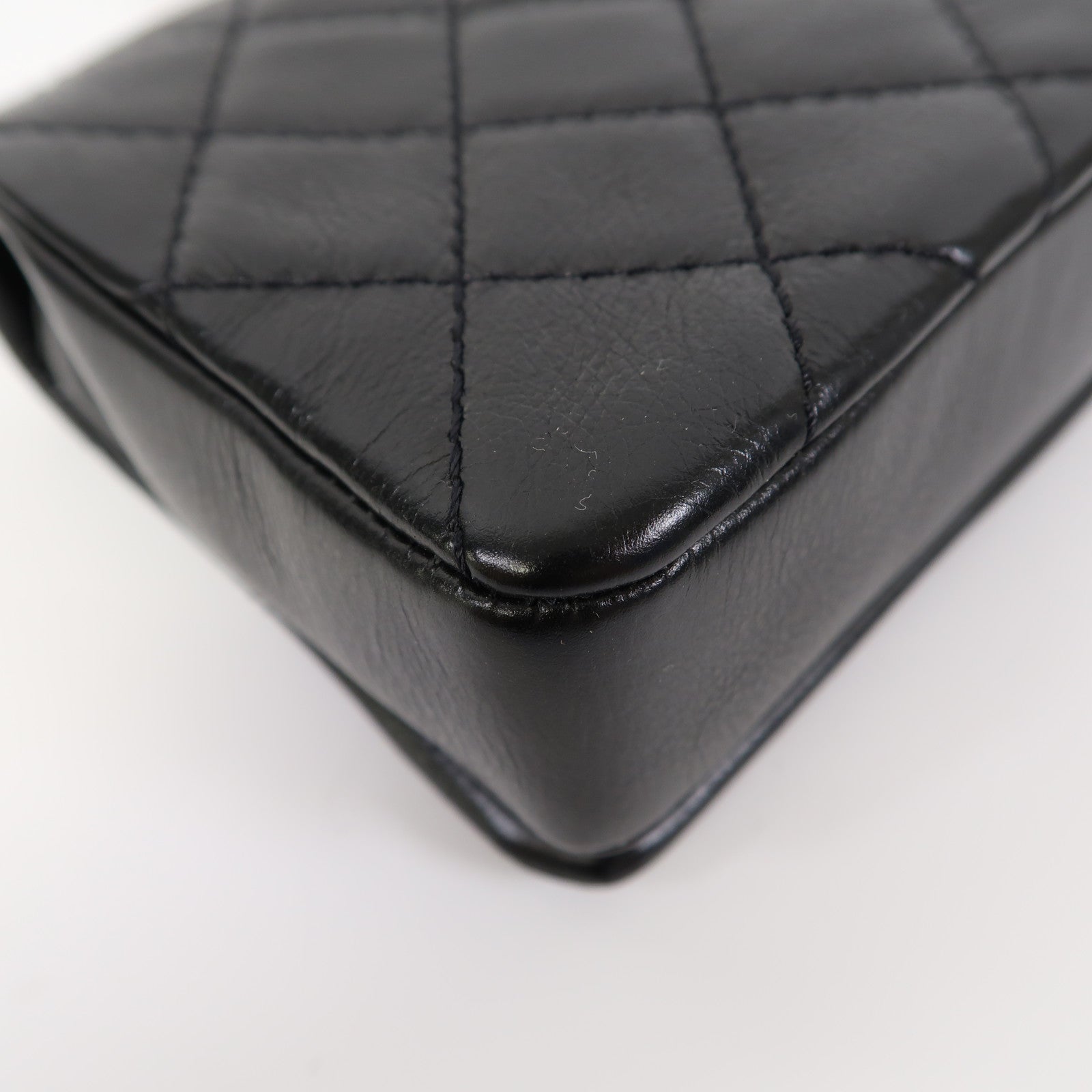 CHANEL 【激減優惠】菱格牛皮皮革Chain Shoulder銀扣鏈帶肩背袋黑色
