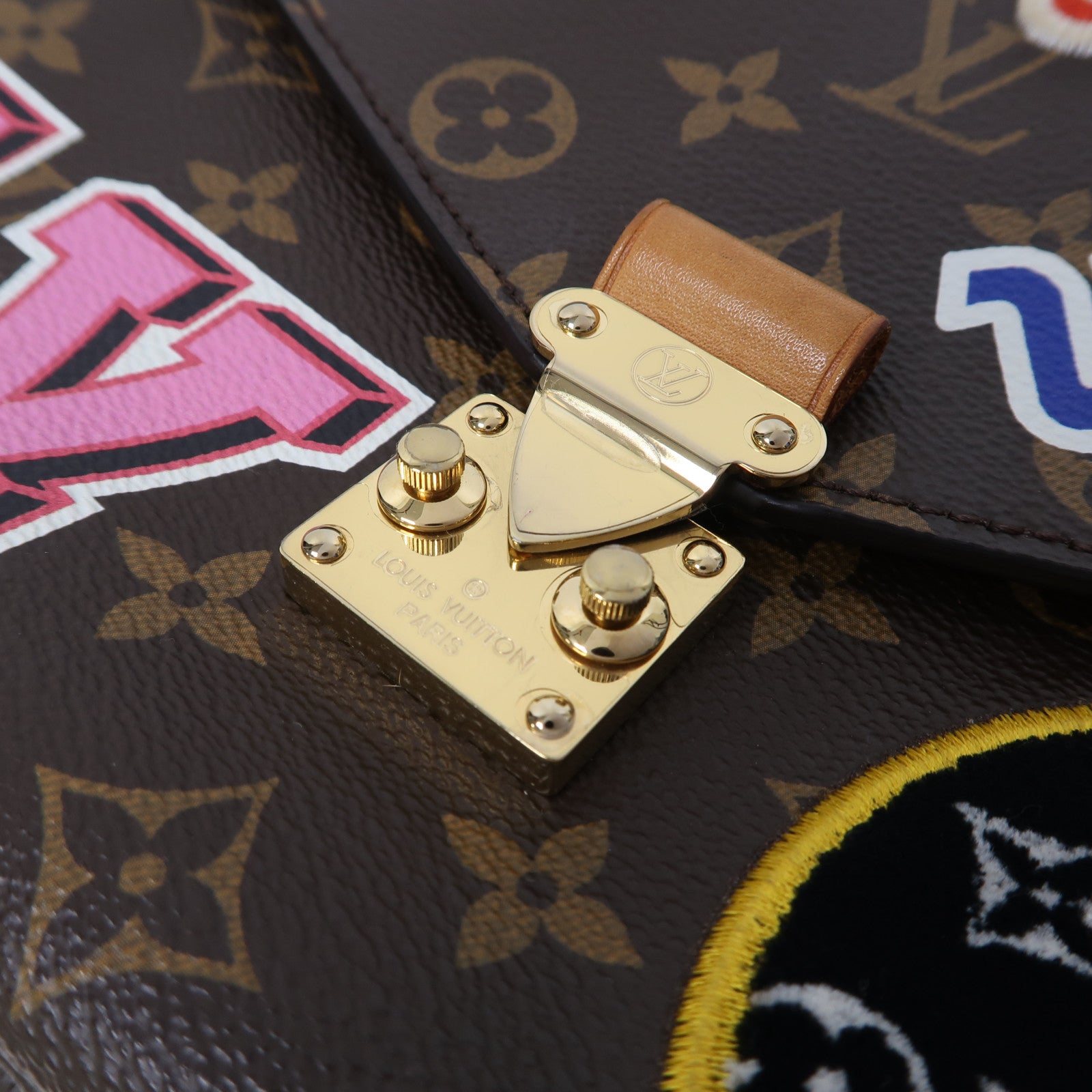 LOUIS VUITTON Monogram Pochette Metis金扣手挽肩背兩用袋啡色