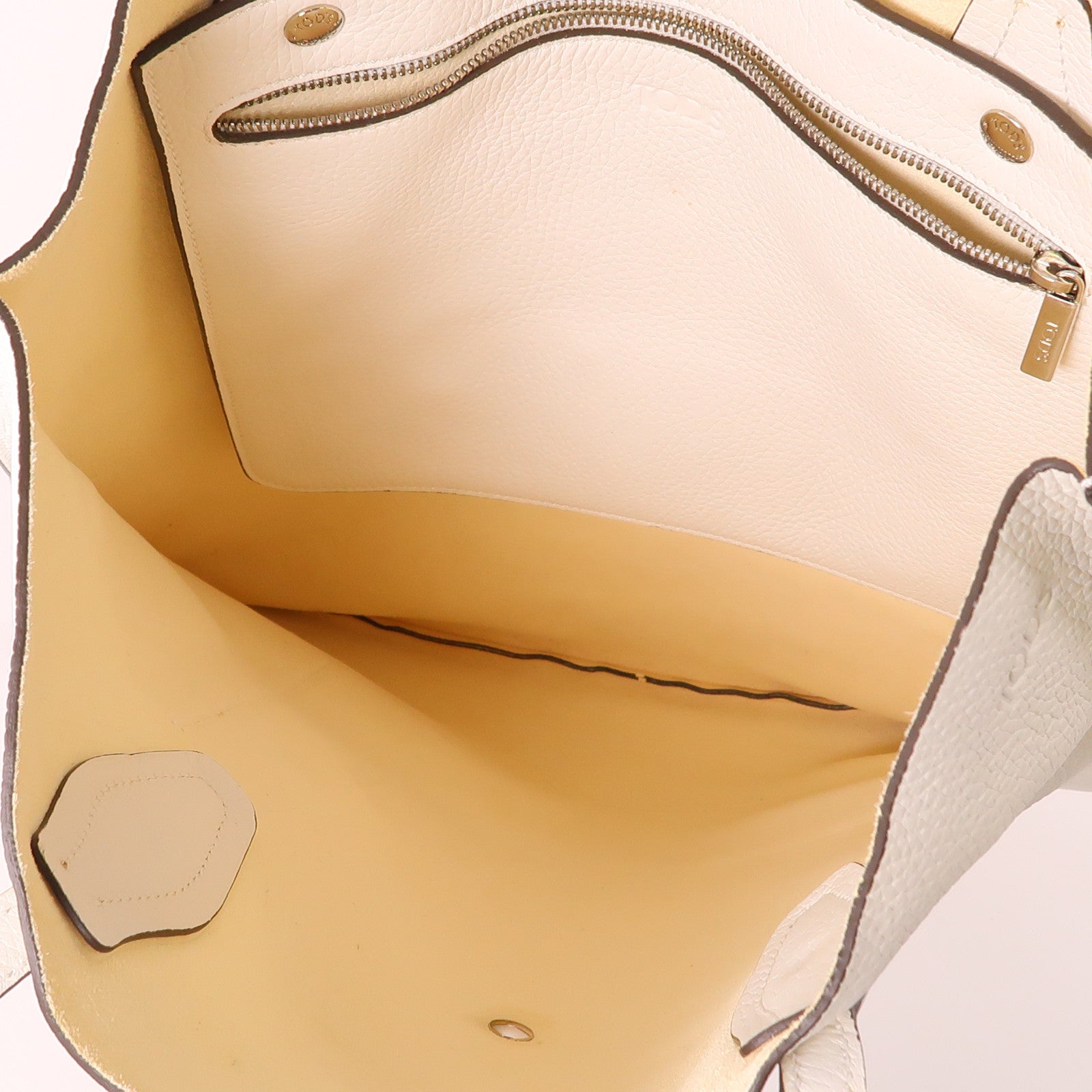 TOD'S 牛皮皮革Tote Bag銀扣肩背袋