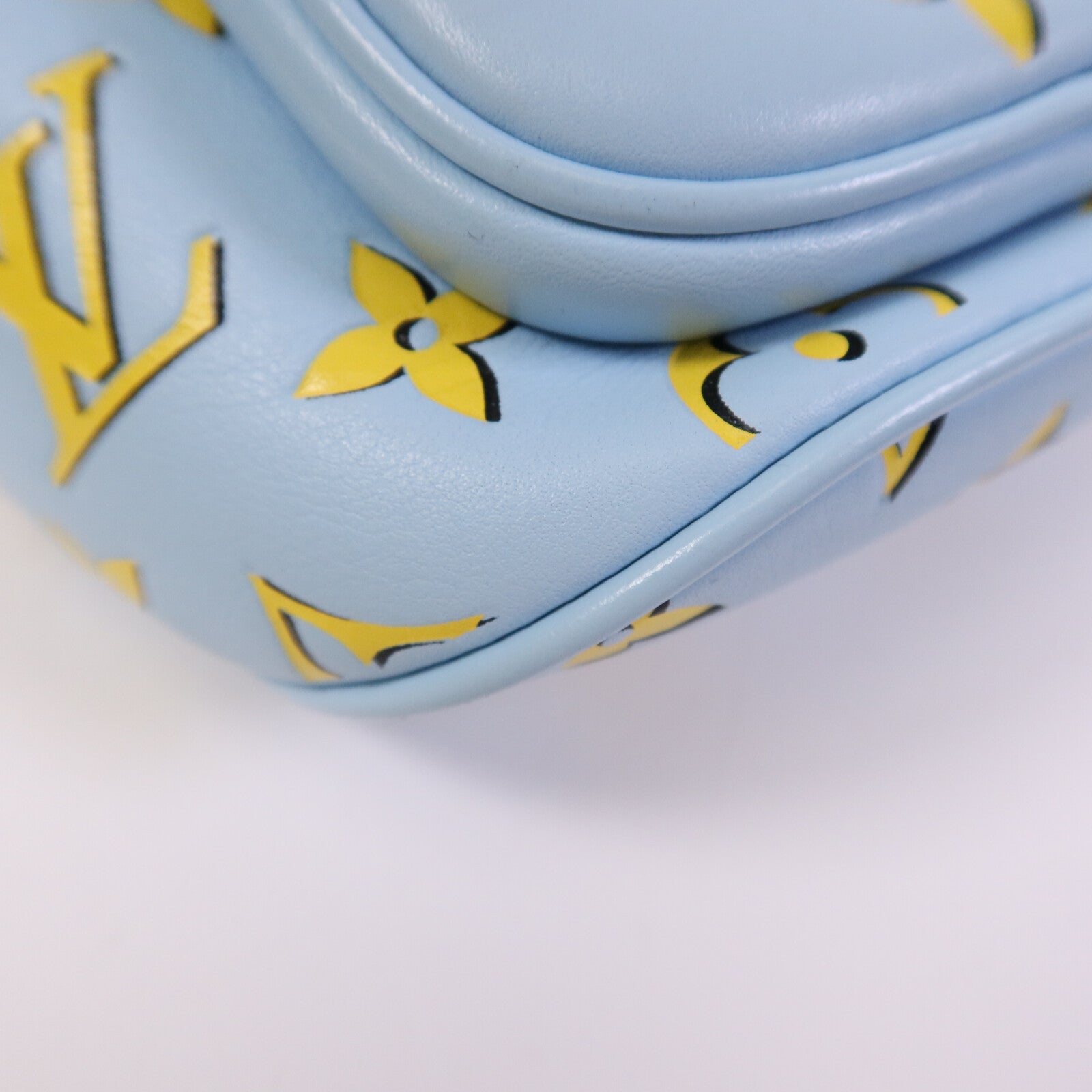 LOUIS VUITTON 【激減優惠】Empreinte Mini Bumbag金扣肩背袋