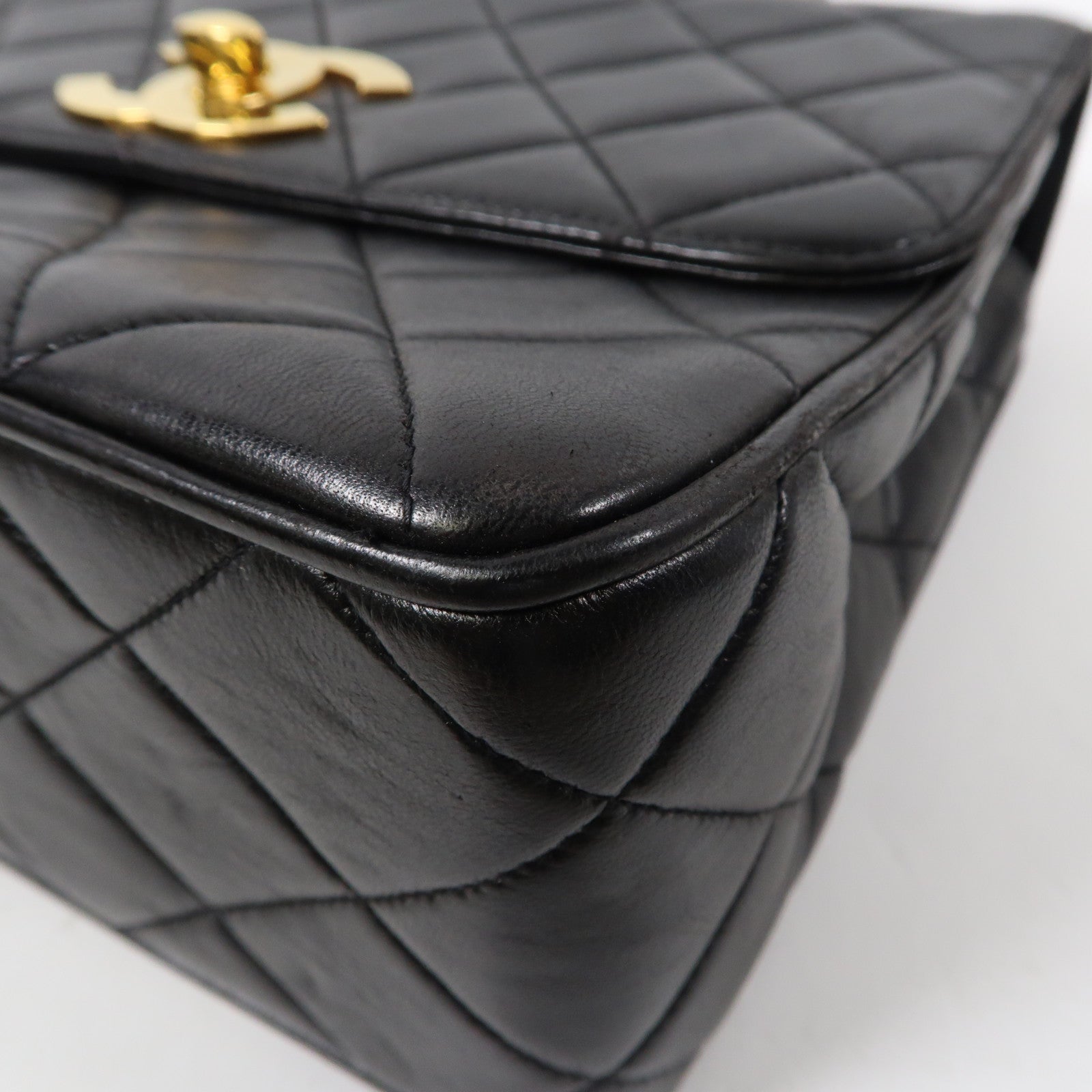 CHANEL 菱格牛皮皮革Vintage Chain Shoulder Bag金扣鏈帶肩背袋黑色