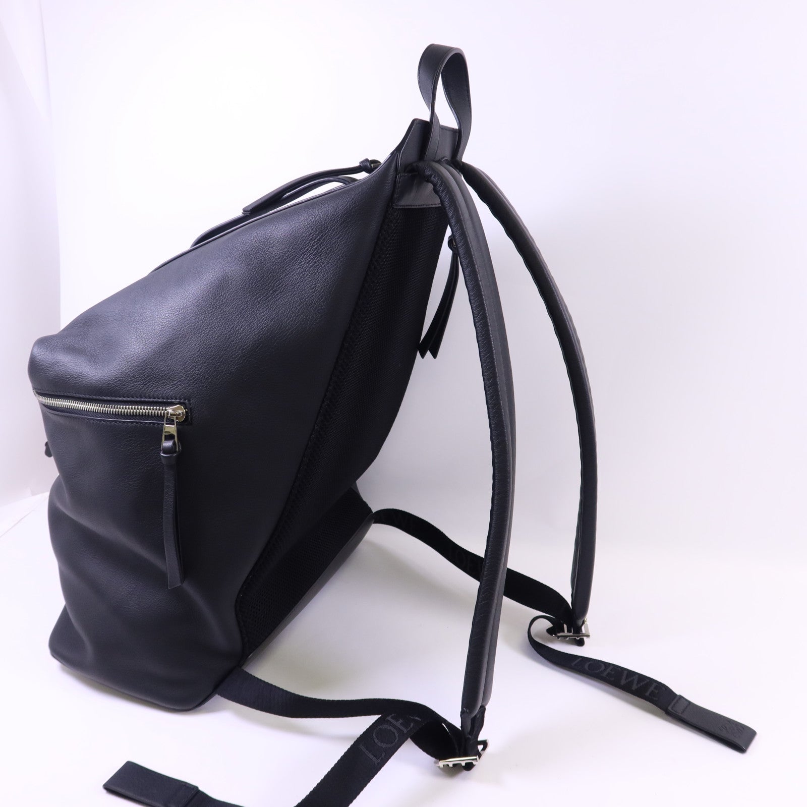 LOEWE 牛皮皮革Convertible Backpack銀扣背包