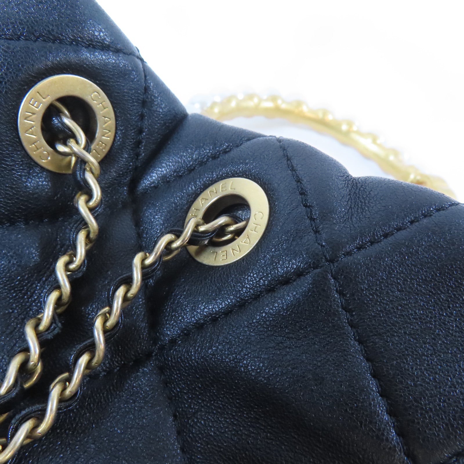 CHANEL 菱格羊皮皮革Pearl Crown Drawstring Bag金扣手挽肩背兩用袋黑色