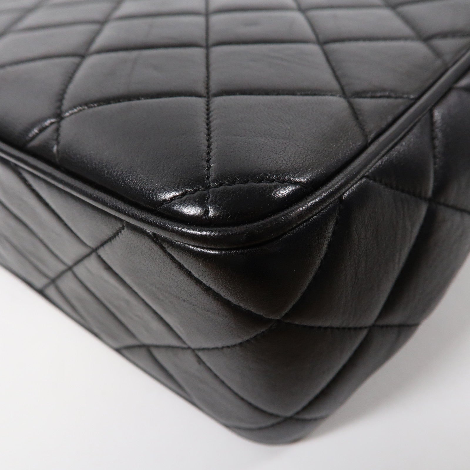 CHANEL 菱格牛皮皮革Vintage Chain Shoulder Bag金扣鏈帶肩背袋黑色