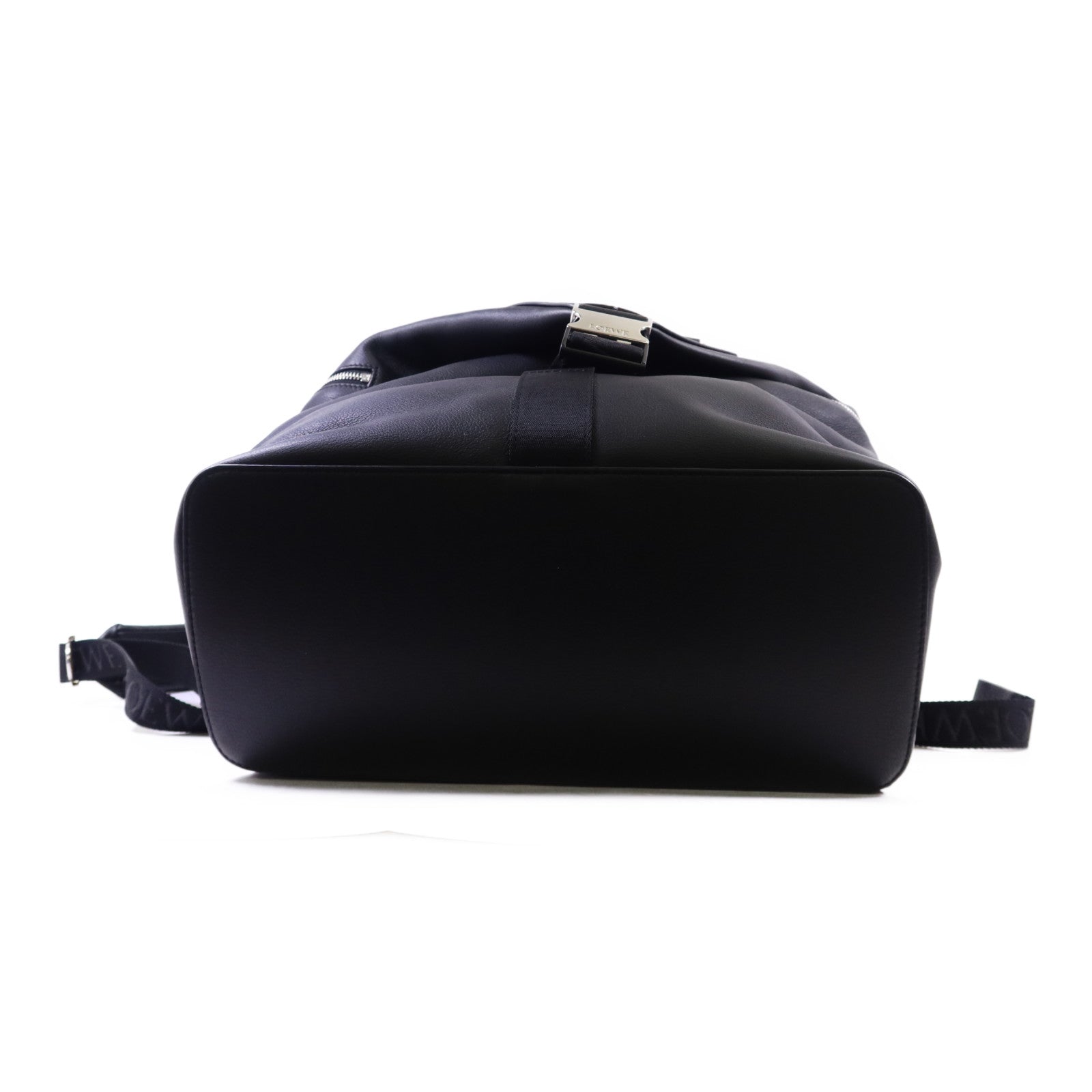 LOEWE 牛皮皮革Convertible Backpack銀扣背包