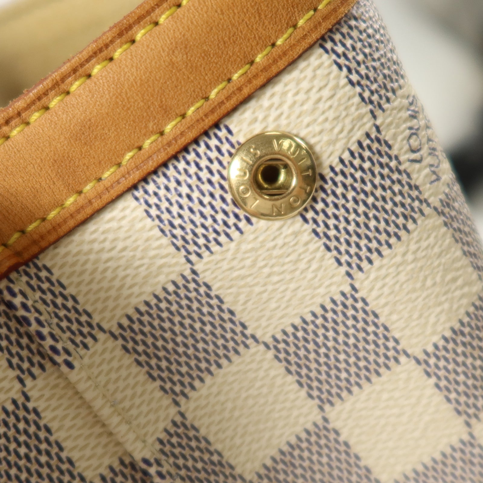 LOUIS VUITTON Damier Azur Hampstead MM金扣肩背袋