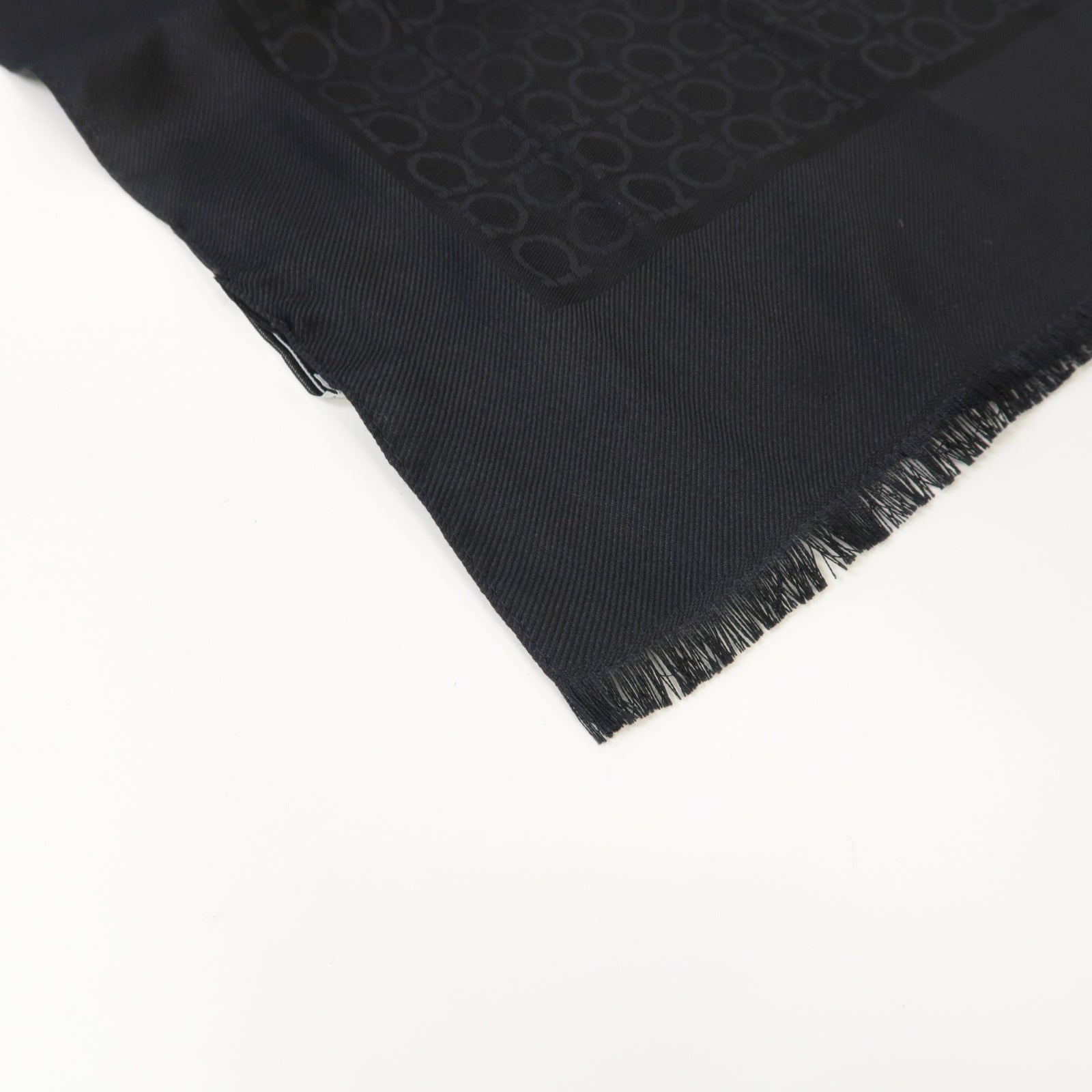 Salvatore Ferragamo 【激減優惠】羊絨/絲質Scarf圍巾黒色
