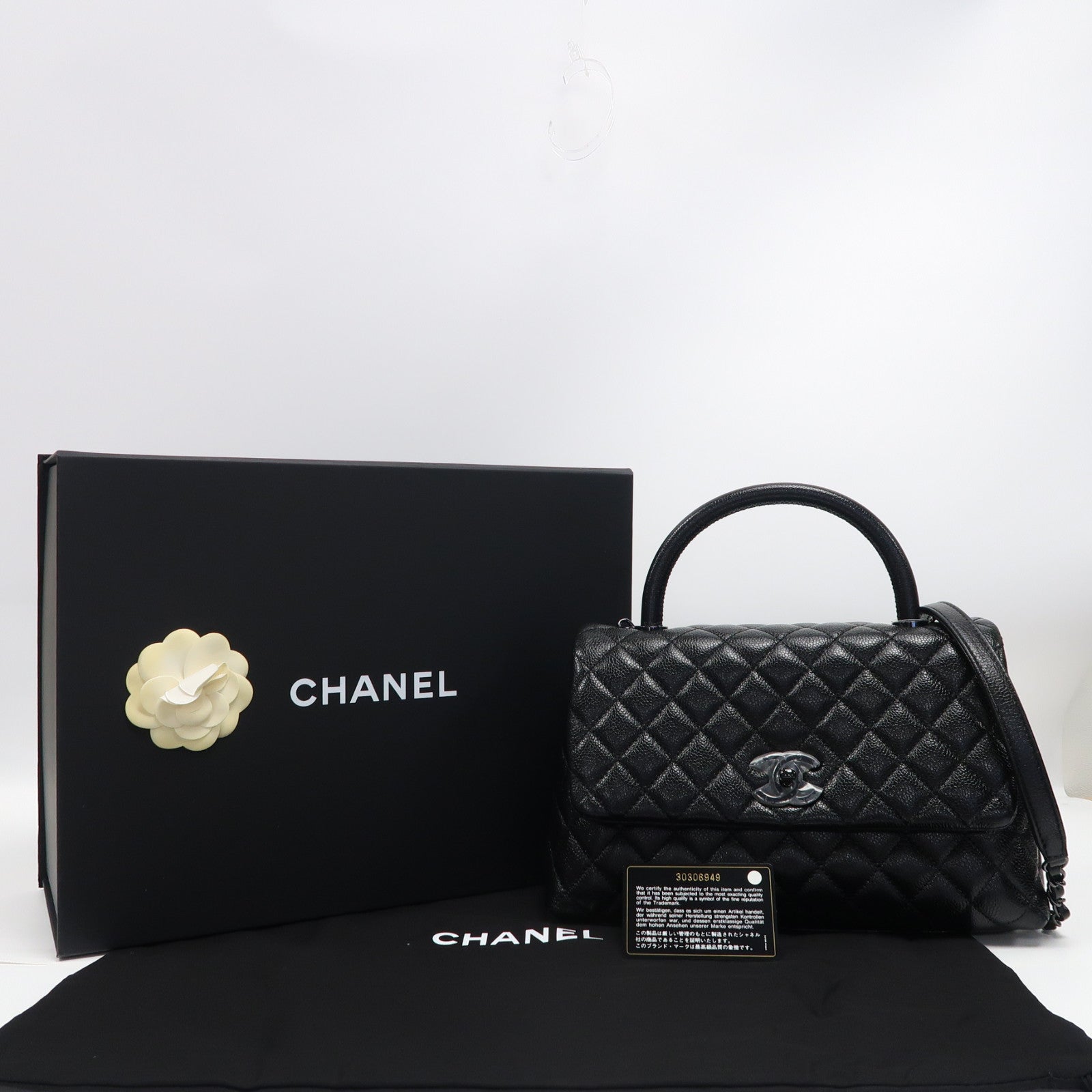 CHANEL 菱格Caviar皮革Coco Handle Medium手挽肩背兩用袋黑色