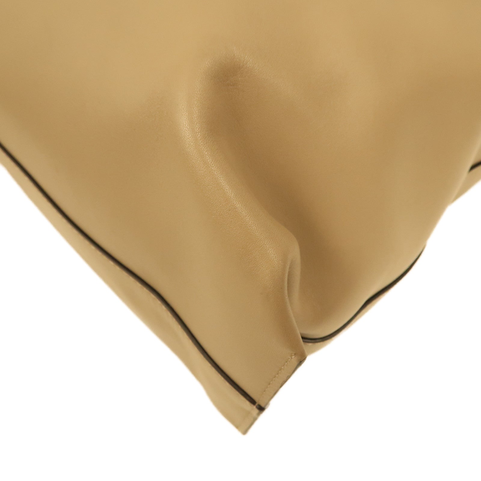 LOEWE 牛皮皮革Lazo Tote Bag手挽袋米色