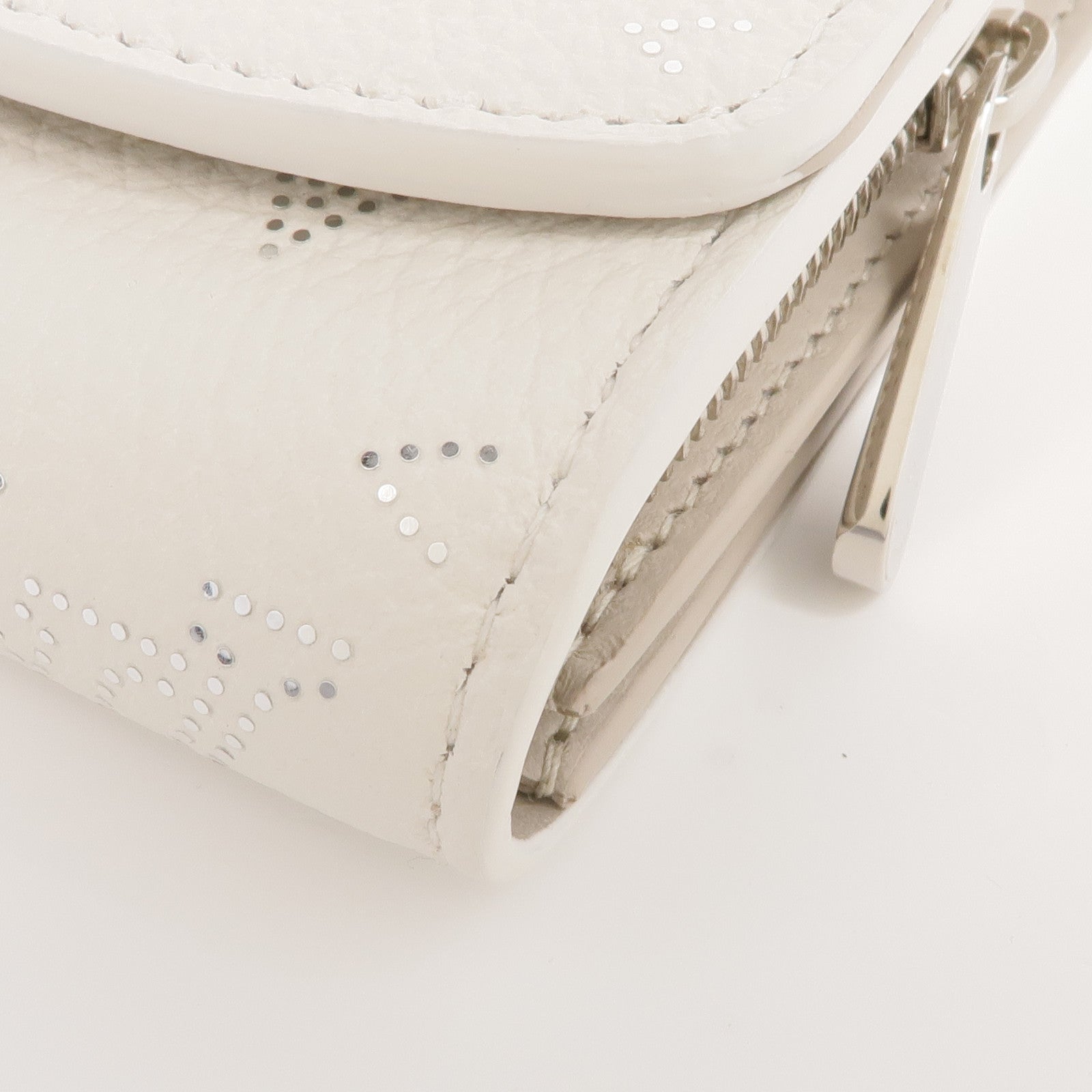 LOUIS VUITTON Mahina Iris Compact Wallet銀扣錢包