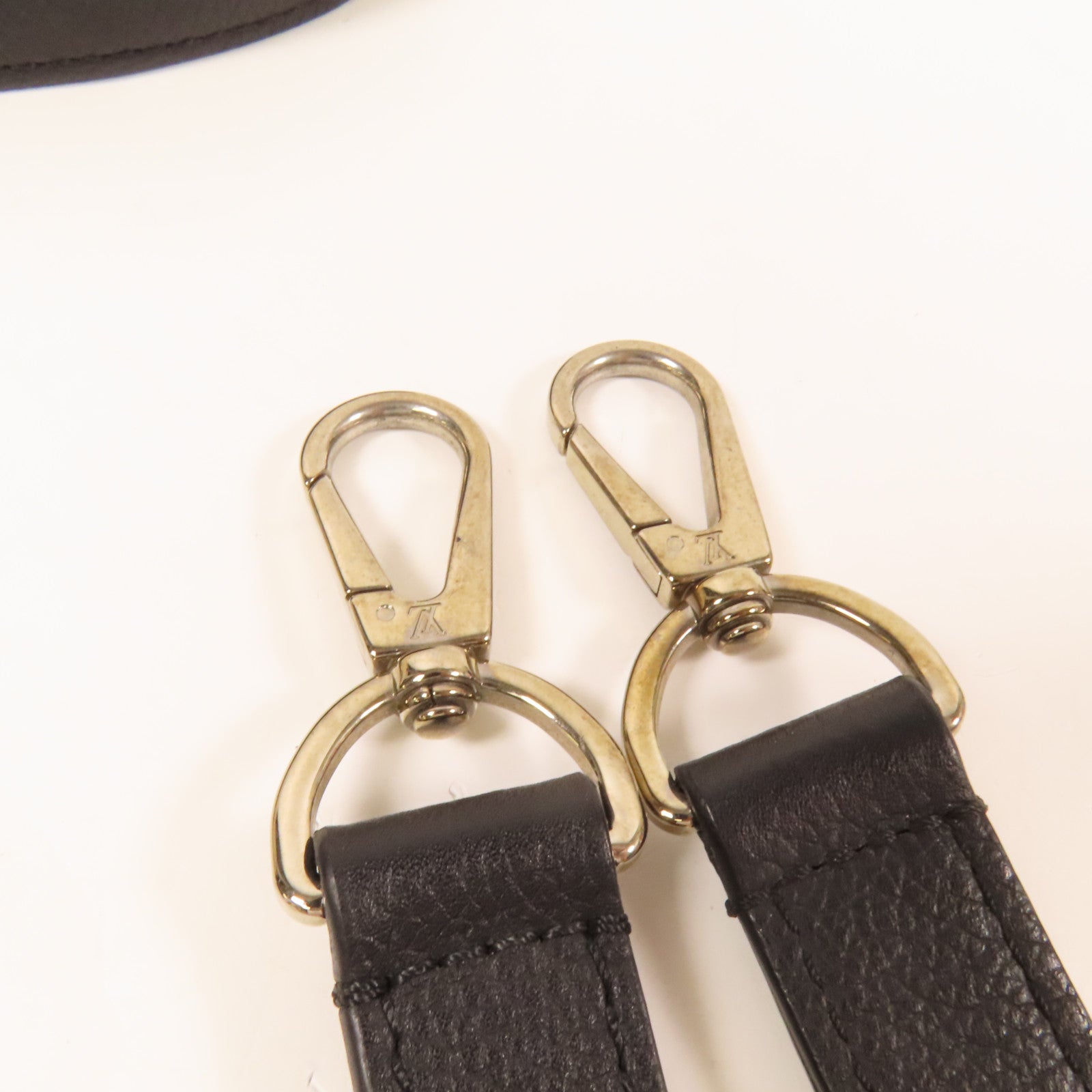 LOUIS VUITTON 牛皮皮革Lockme 2 Cartable銀扣手挽肩背兩用袋