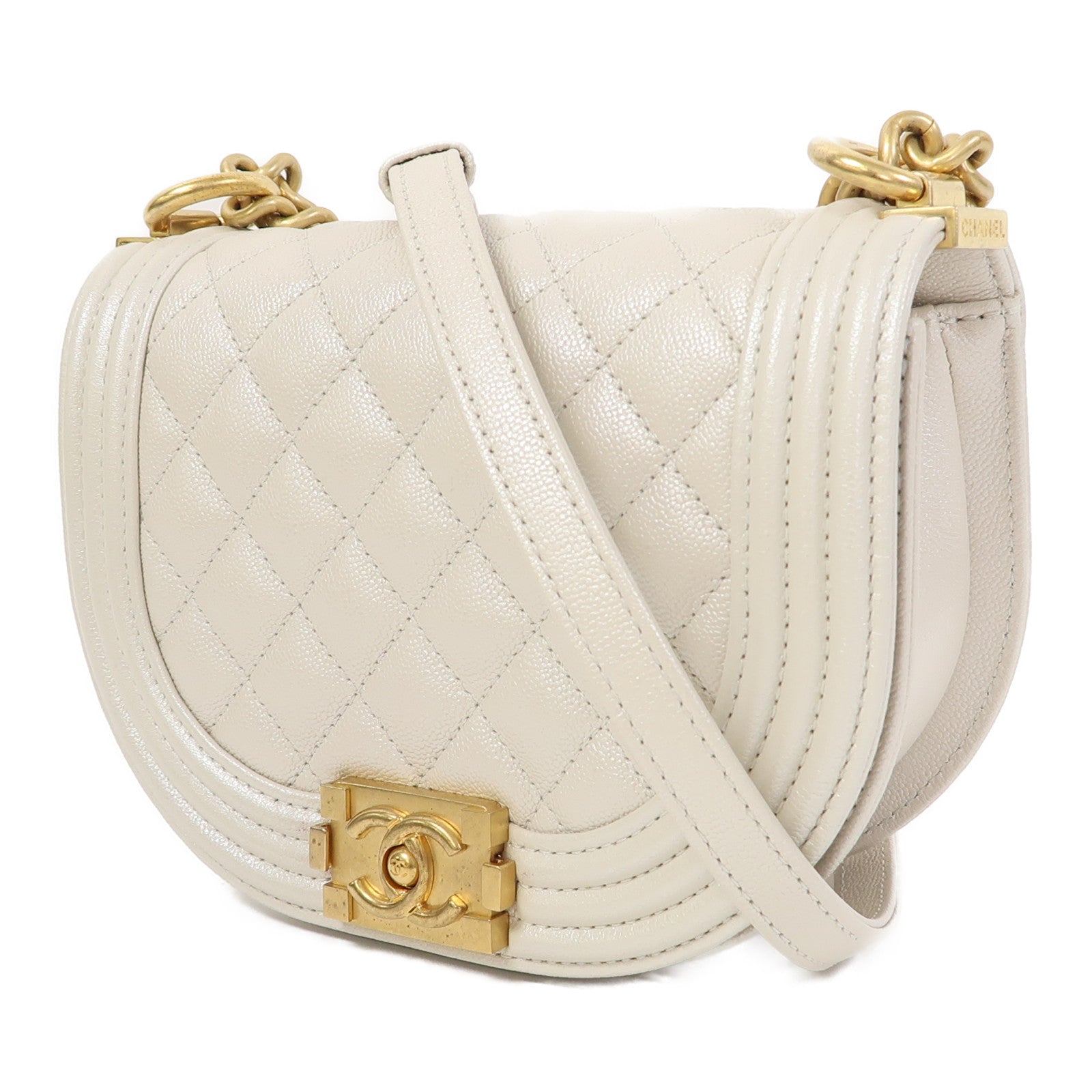 CHANEL 菱格牛皮皮革Boy Messenger金扣鏈帶肩背袋米色