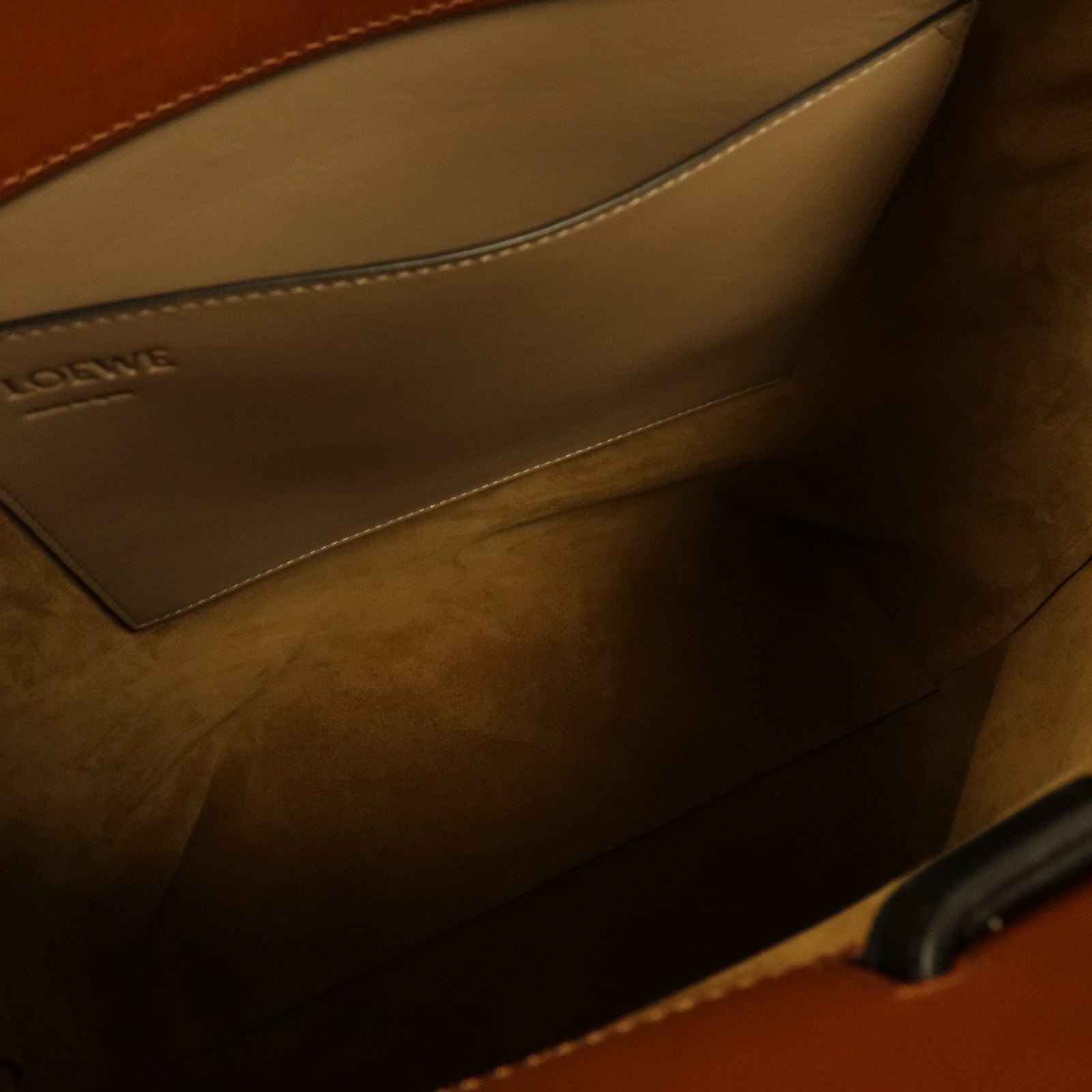 LOEWE 牛皮皮革Lazo Tote Bag手挽袋米色