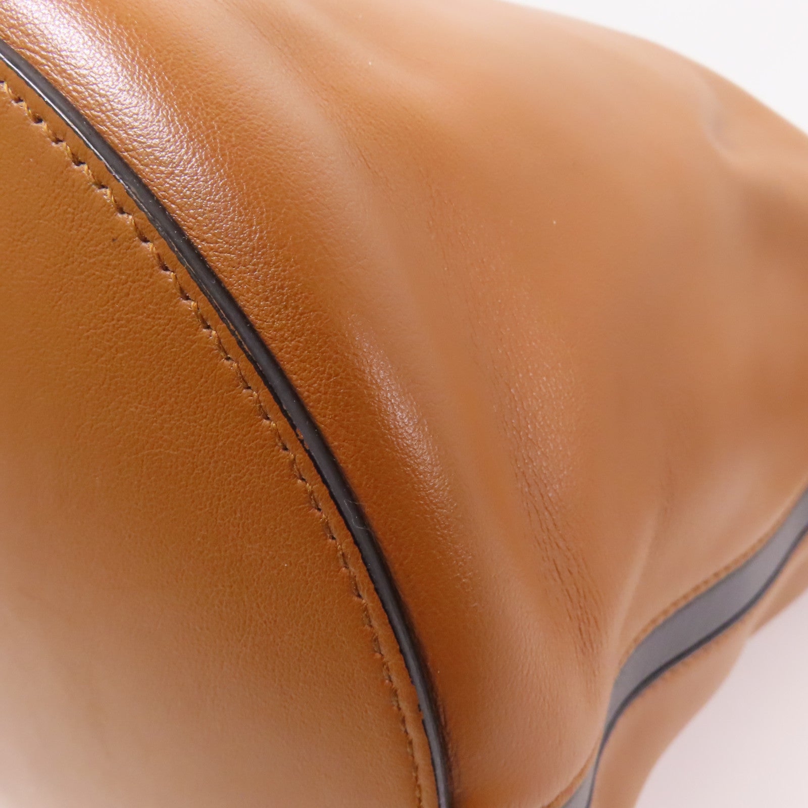 PRADA 皮革Ouverture Bucket Bag肩背袋