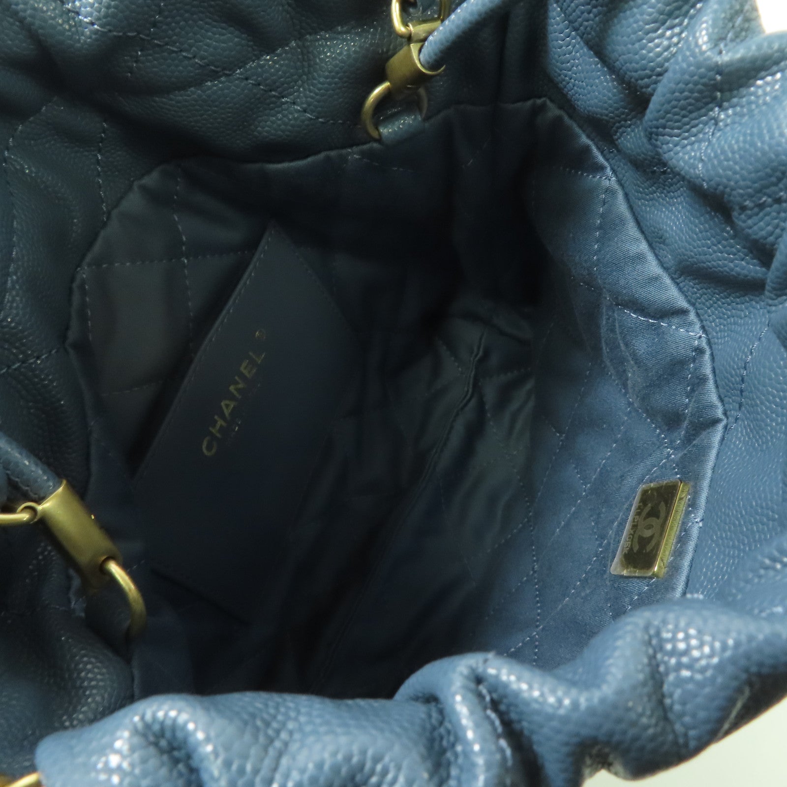 CHANEL 牛皮皮革Chanel 22 Mini金扣手挽肩背兩用袋藍色
