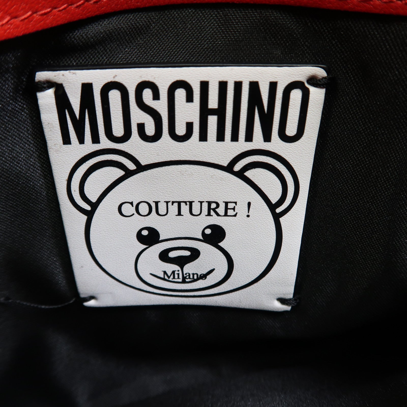 MOSCHINO 牛皮皮革Pouch金扣手拿包紅色