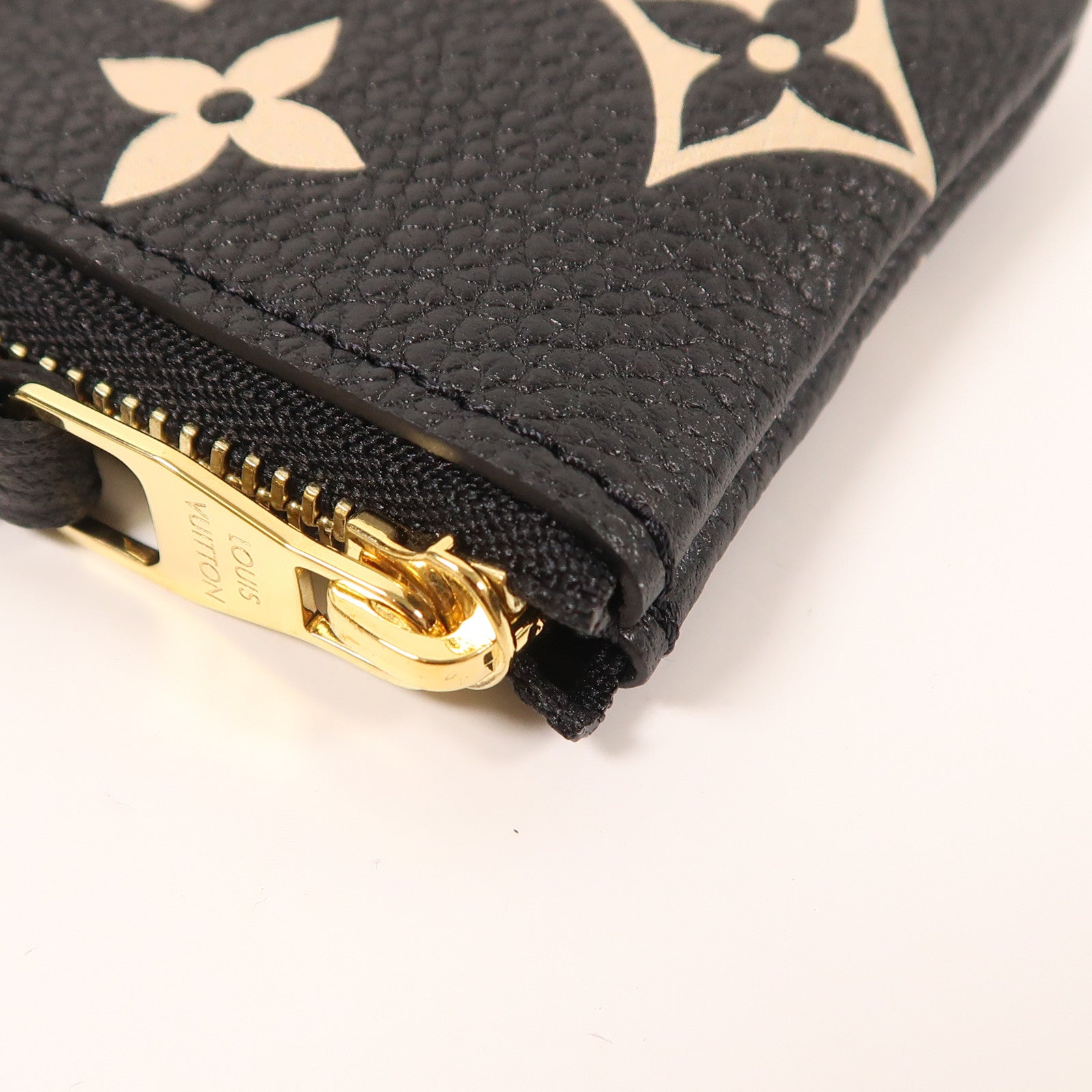 LOUIS VUITTON Monogram Empreinte Key Pouch金扣鎖匙包