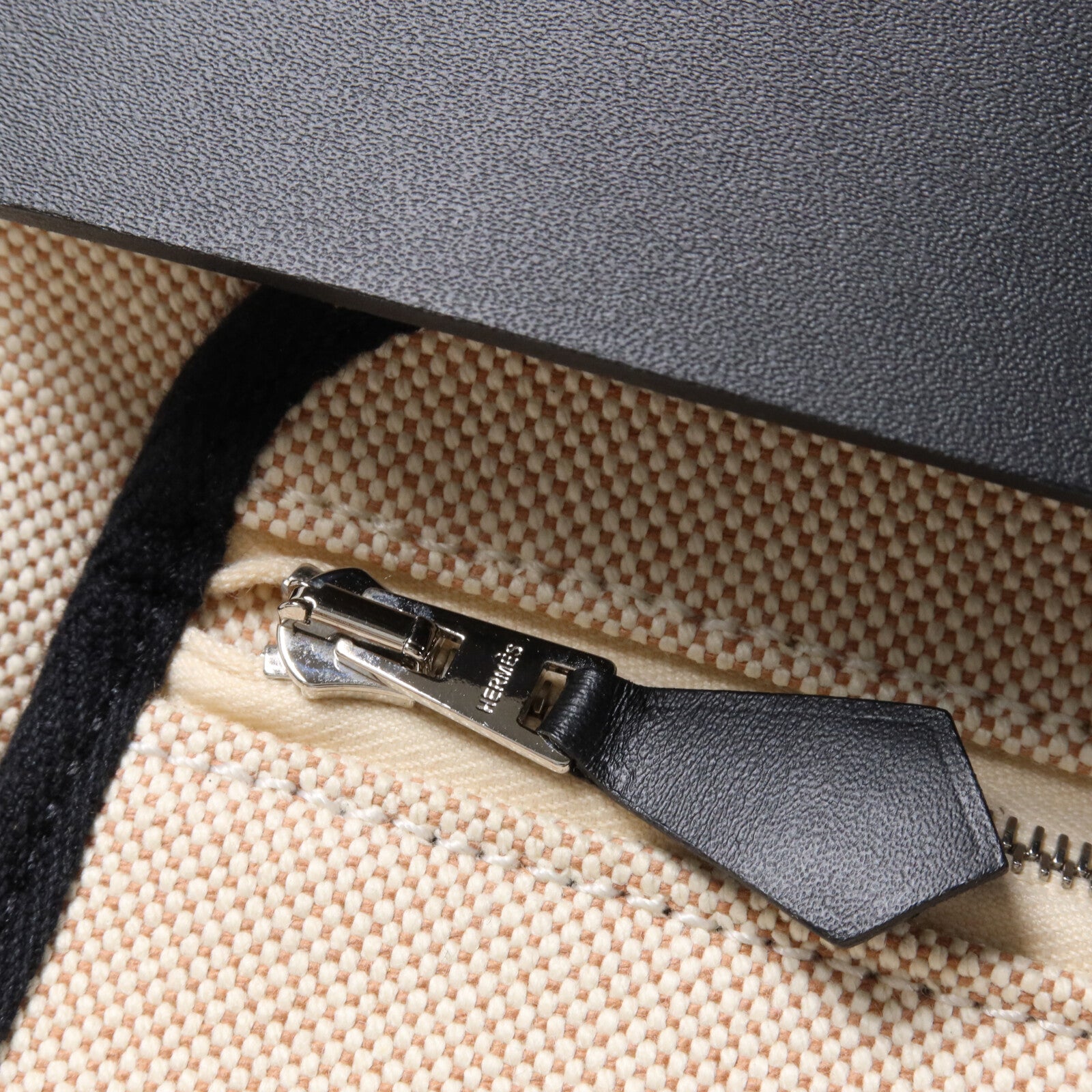 HERMES 帆布/Hunter皮革Herbag Cabine Bag手挽肩背兩用袋Ecru/Noir
