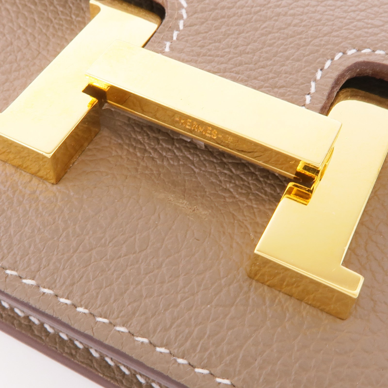 HERMES Evercolor皮革Constance Slim金扣錢包Etoupe