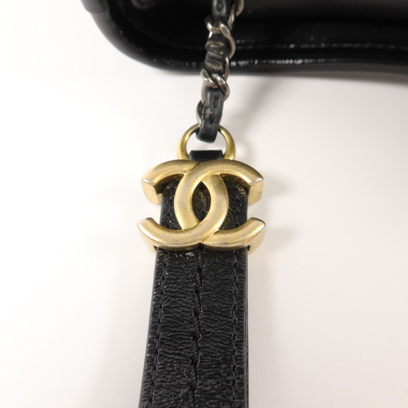 CHANEL 牛皮皮革Gabrielle Small鏈帶肩背袋