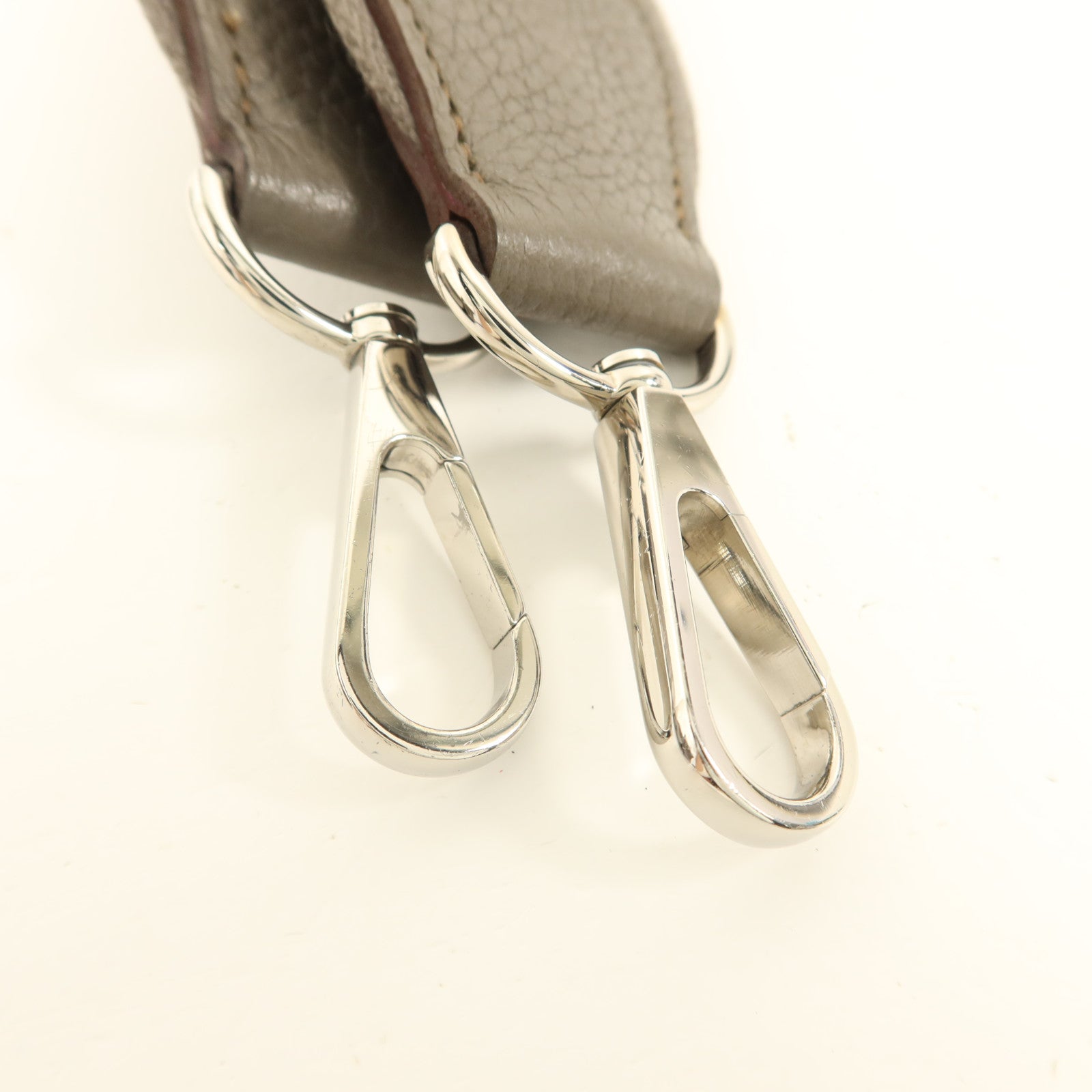 HERMES Clemence皮革Evelyne GM銀扣肩背袋Etoupe