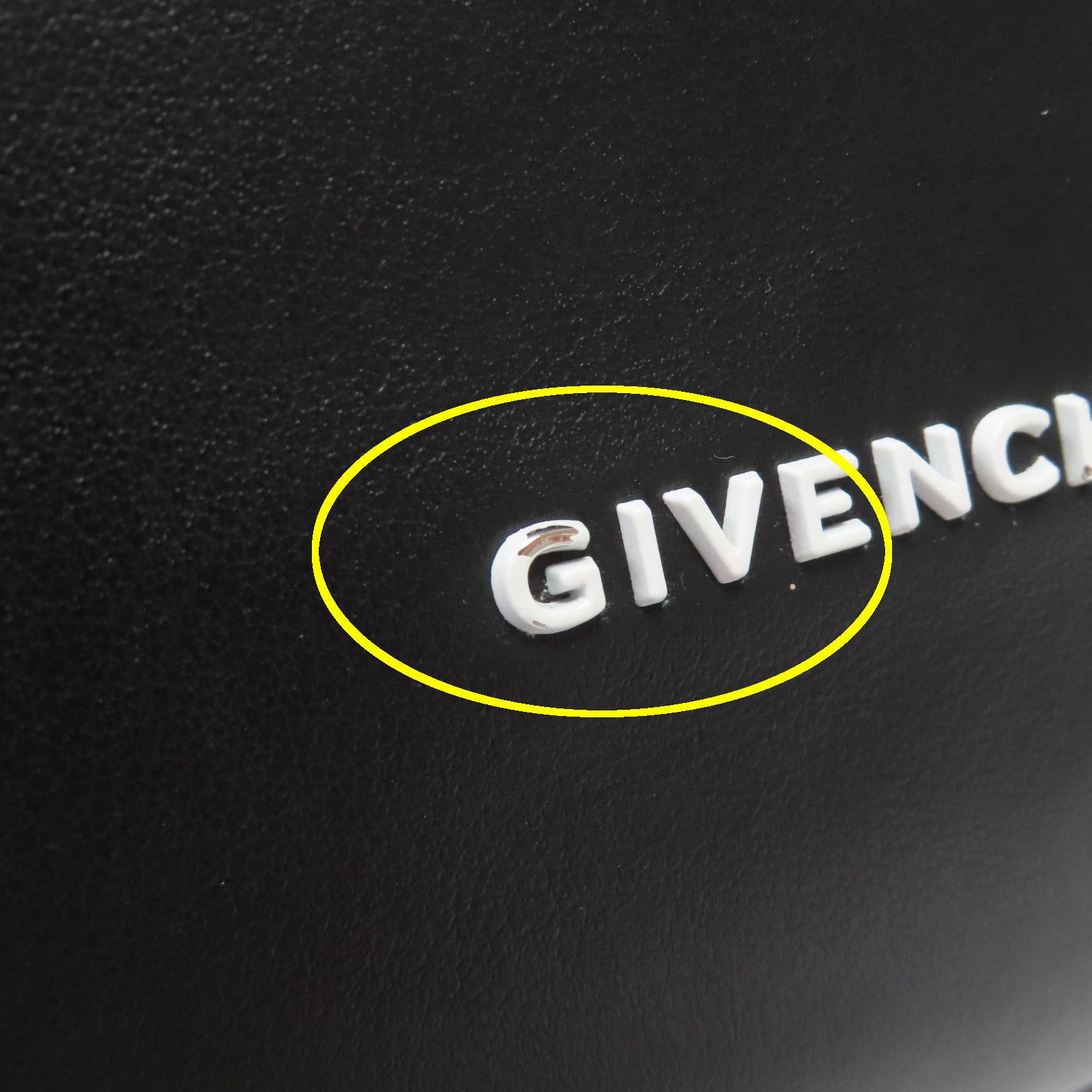 GIVENCHY 牛皮皮革Tote Bag銀扣手挽袋黑色