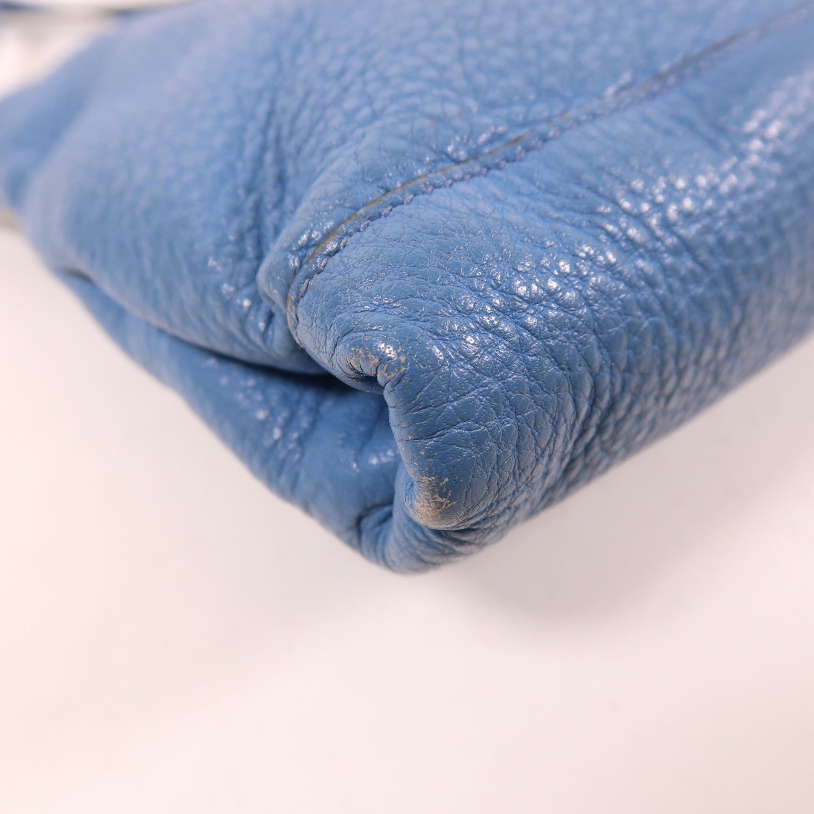 PRADA 牛皮皮革Shoulder Bag金扣肩背袋