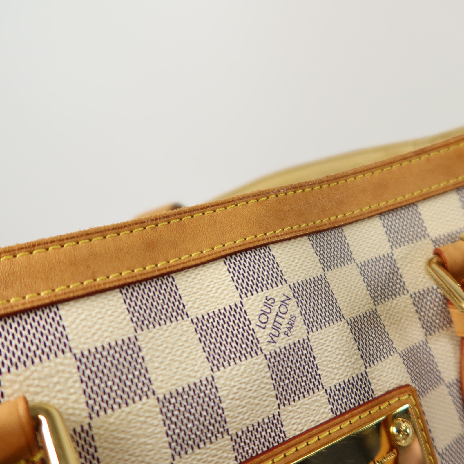 LOUIS VUITTON Damier Azur Hampstead MM金扣肩背袋
