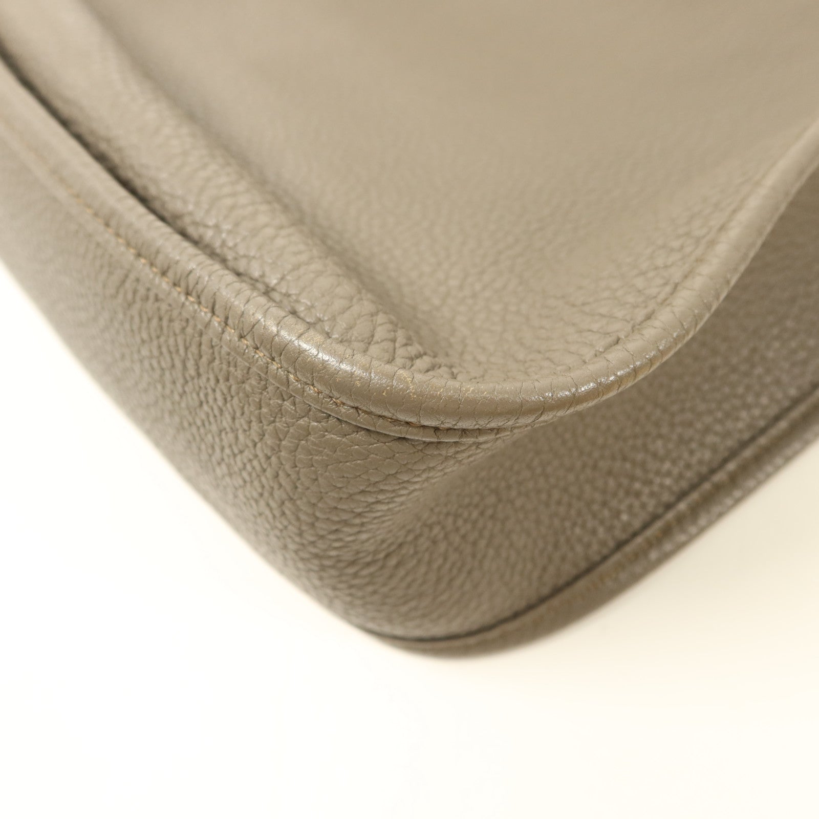 HERMES Clemence皮革Evelyne GM銀扣肩背袋Etoupe
