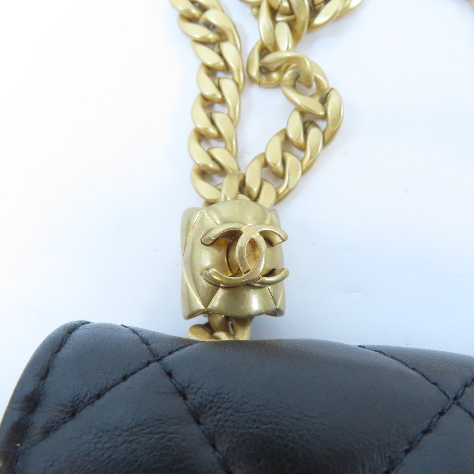 CHANEL 菱格羊皮皮革WOC Wallet On Chain金扣鏈帶肩背袋黑色