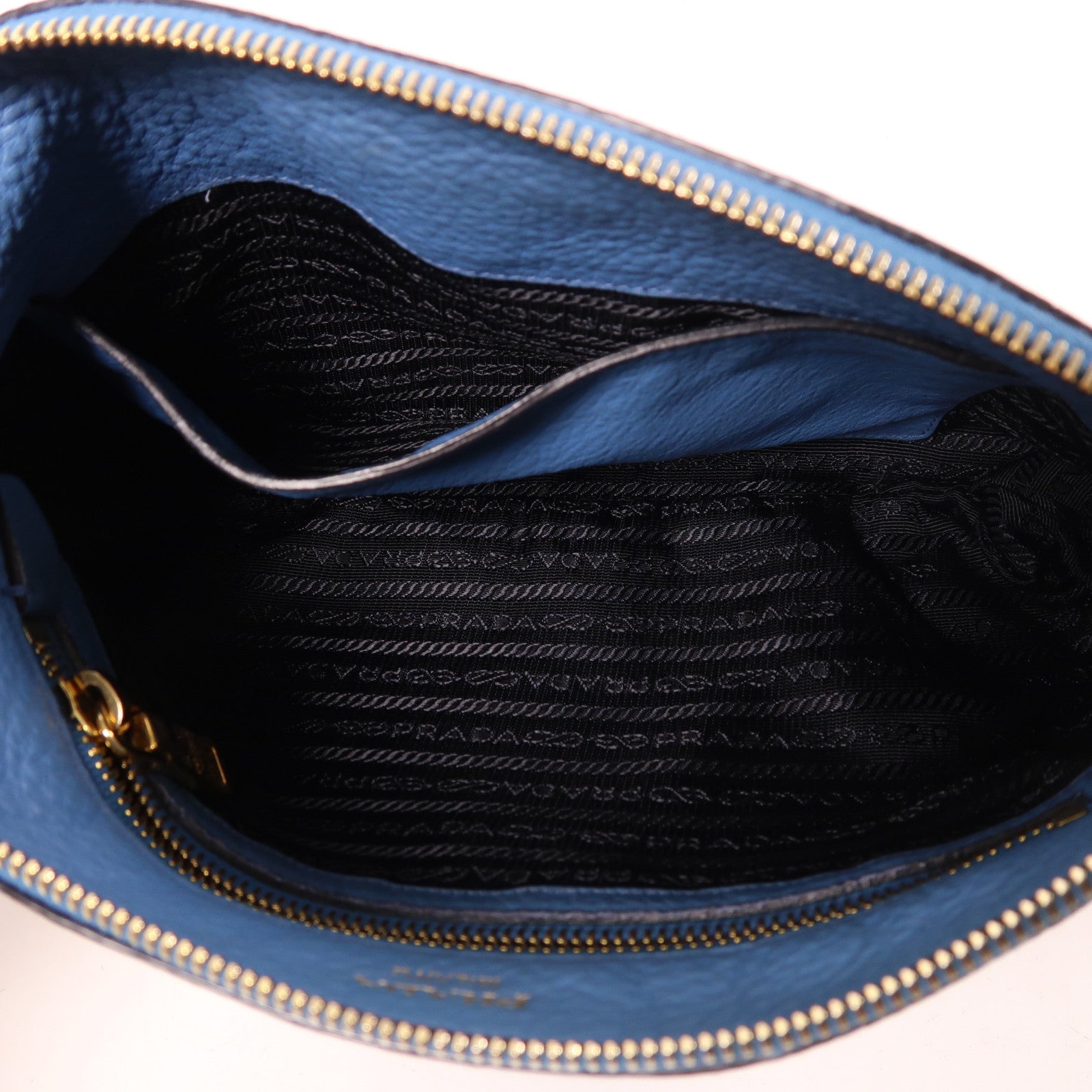 PRADA 牛皮皮革Shoulder Bag金扣肩背袋