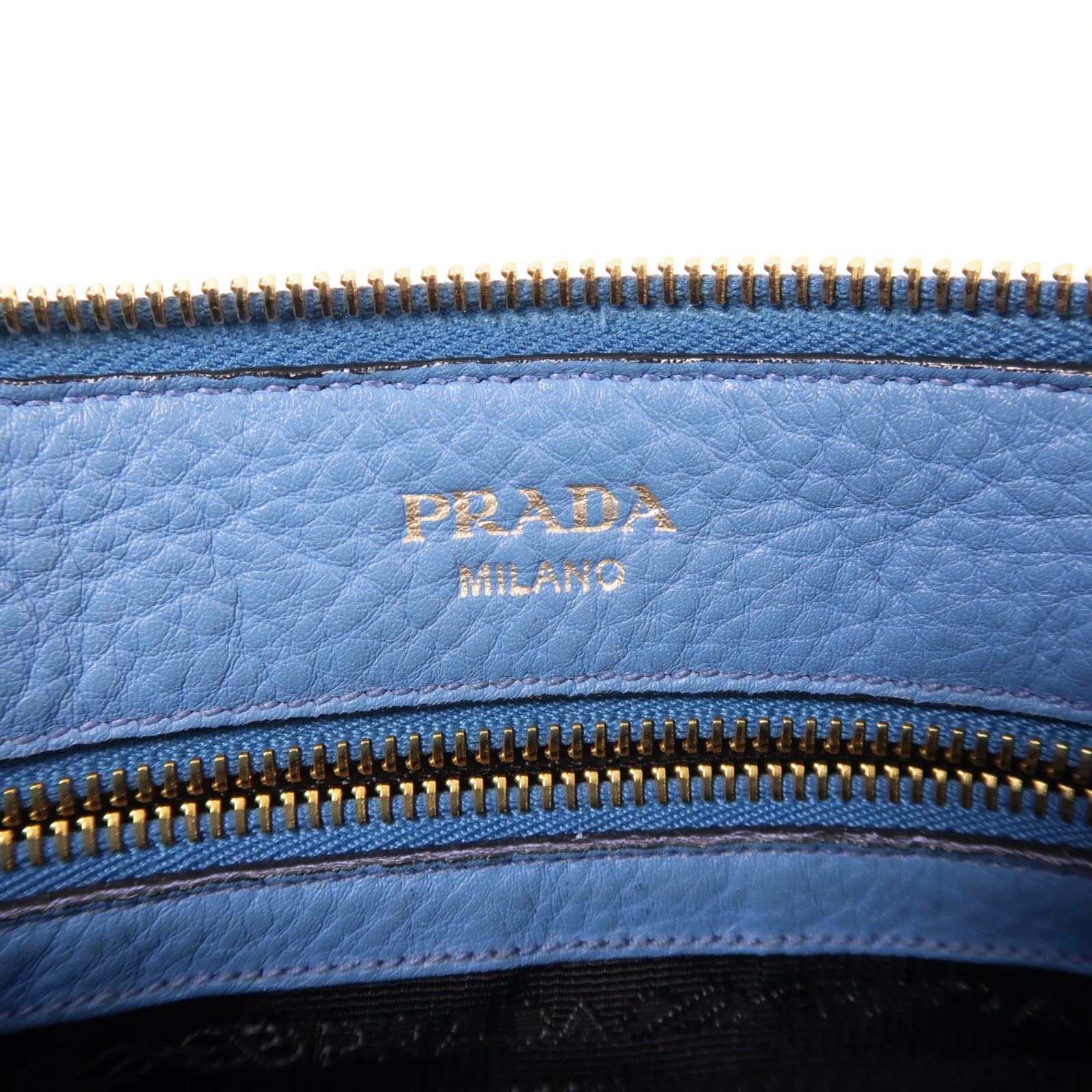 PRADA 牛皮皮革Shoulder Bag金扣肩背袋