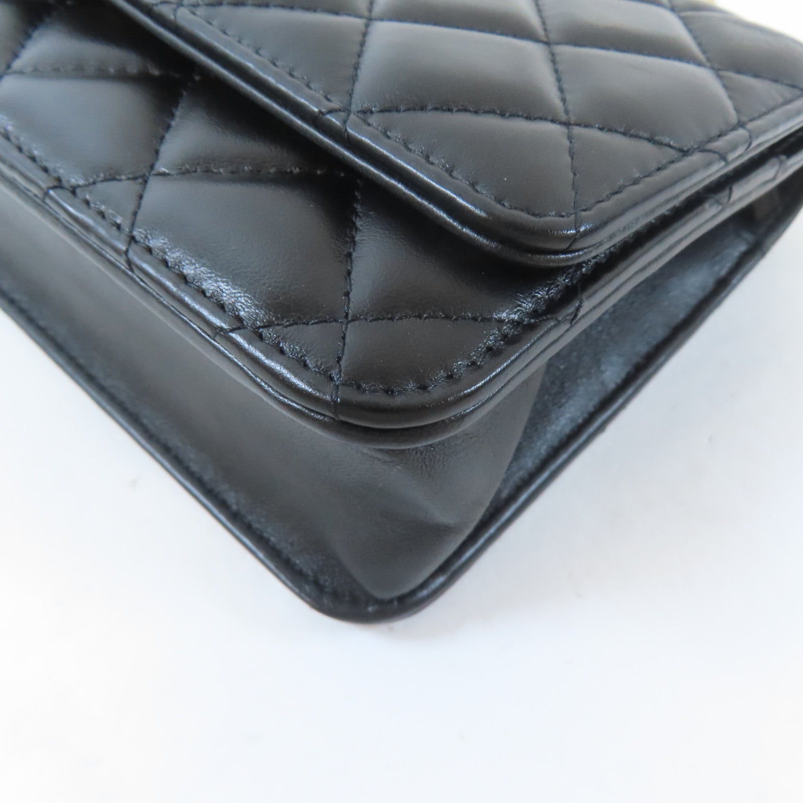 CHANEL 菱格羊皮皮革WOC Wallet On Chain金扣鏈帶肩背袋黑色