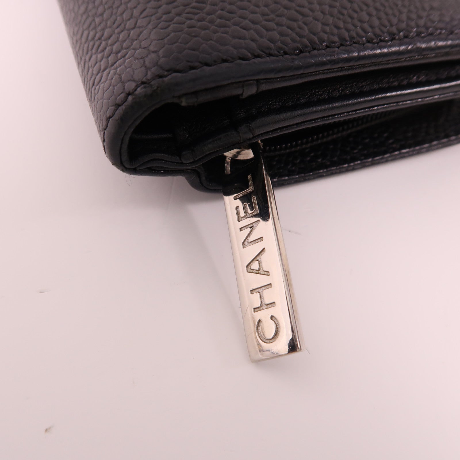 CHANEL 牛皮皮革Bifold Wallet銀扣錢包