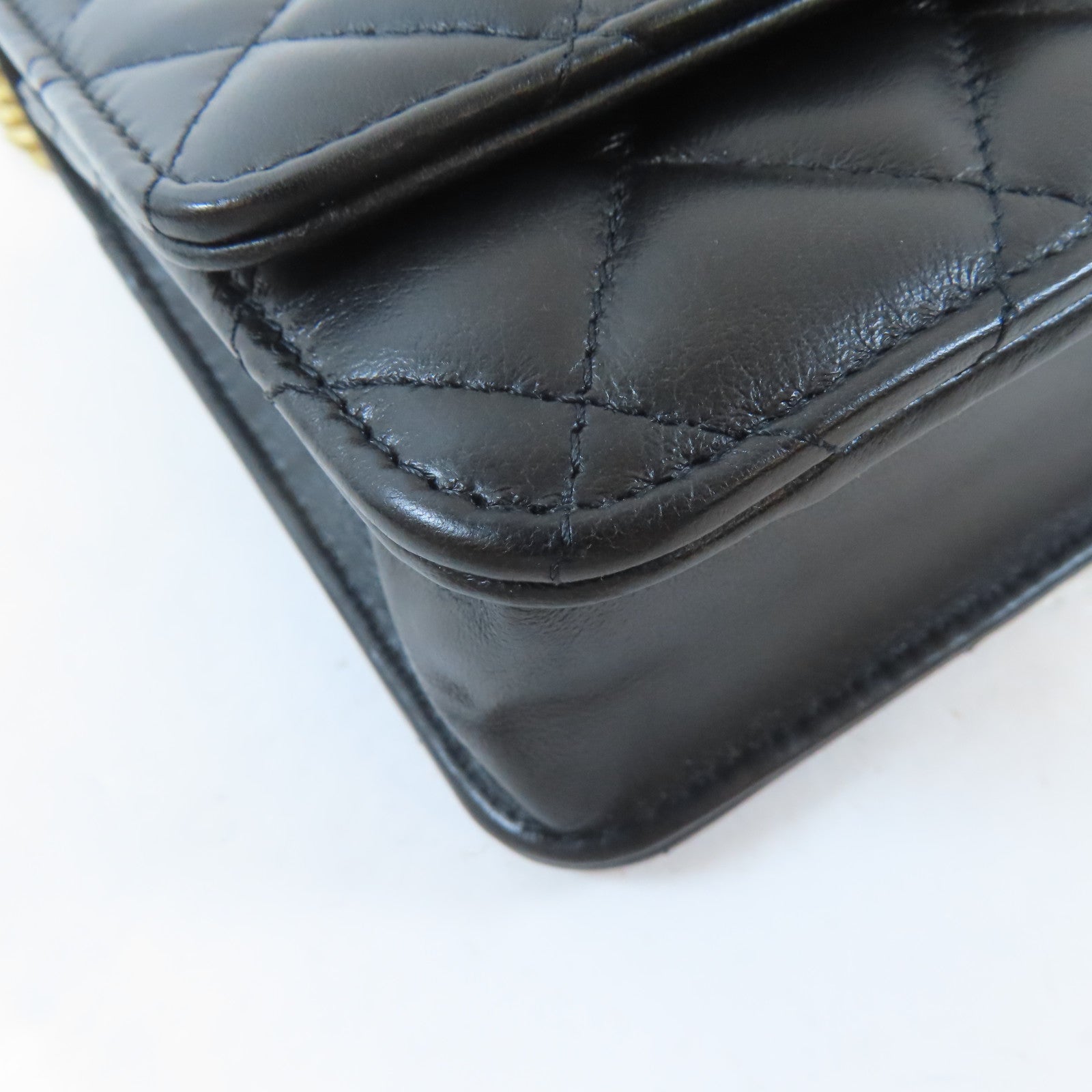 CHANEL 菱格羊皮皮革WOC Wallet On Chain金扣鏈帶肩背袋黑色