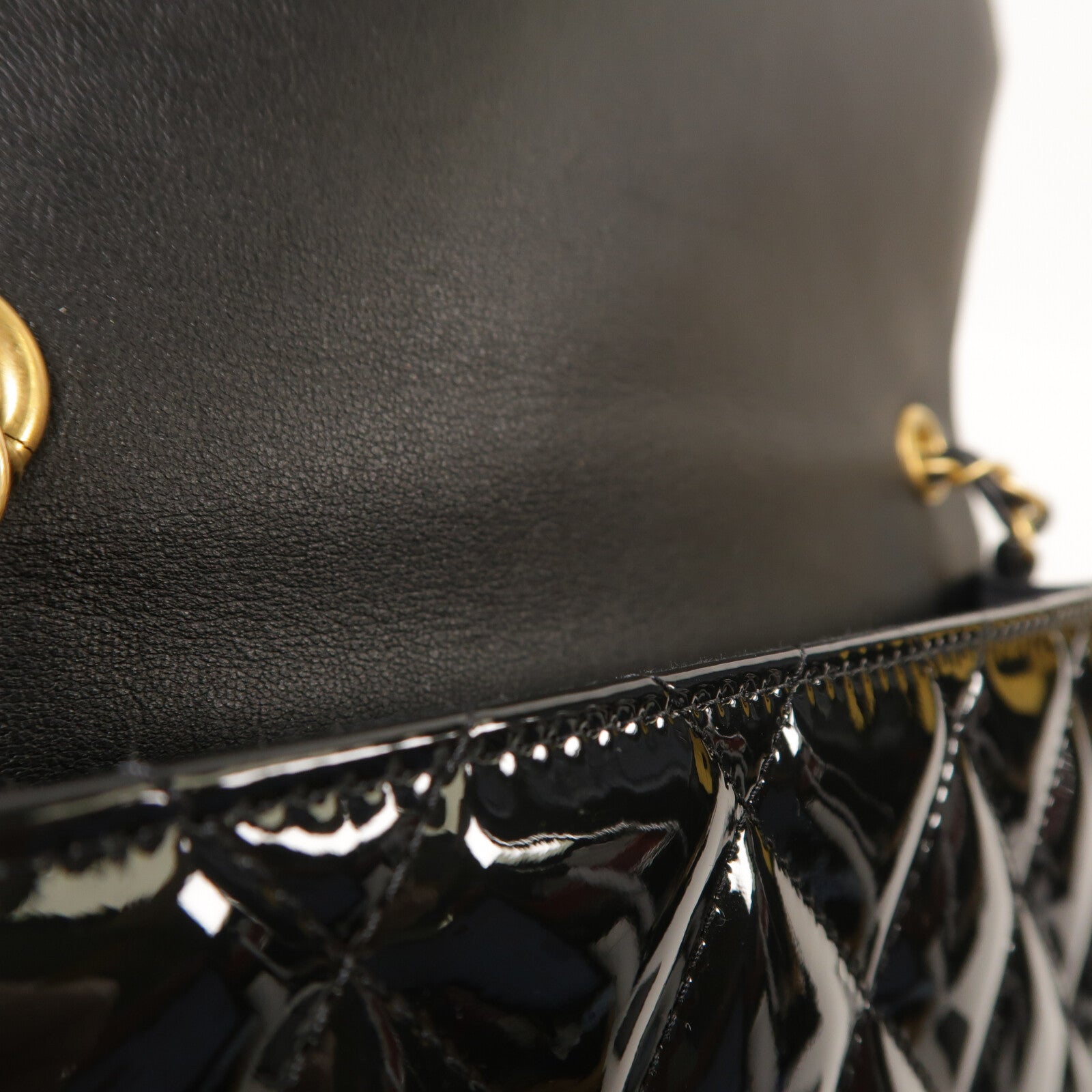 CHANEL 漆皮皮革Chain Shoulder鏈帶肩背袋