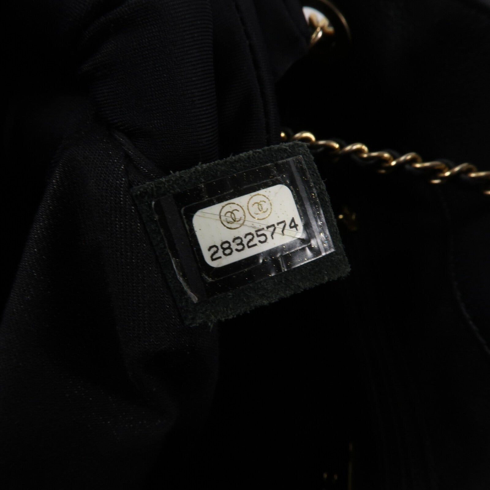 CHANEL 牛皮皮革Bucket Bag鏈帶肩背袋