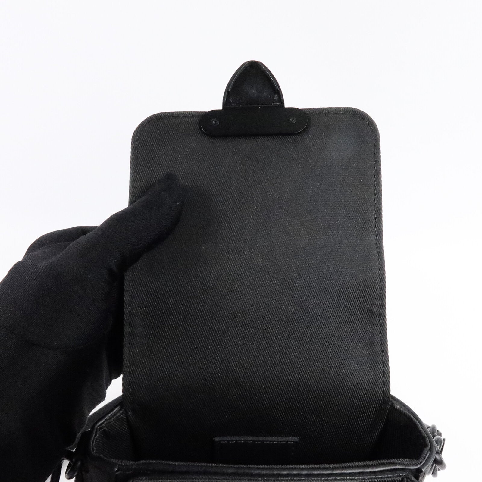 LOUIS VUITTON Monogram Taurillon S-Lock Vertical Wearable肩背袋