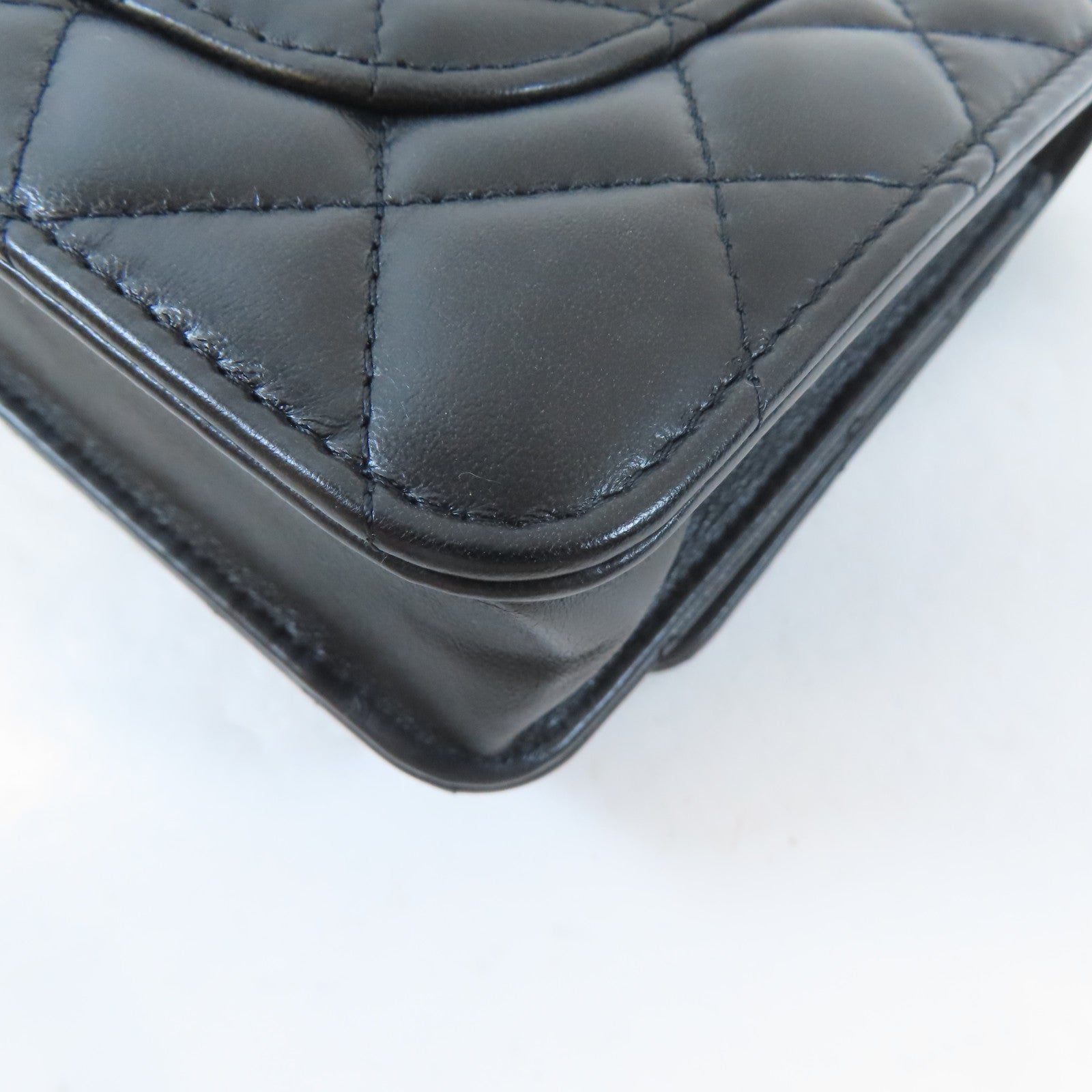 CHANEL 菱格羊皮皮革WOC Wallet On Chain金扣鏈帶肩背袋黑色