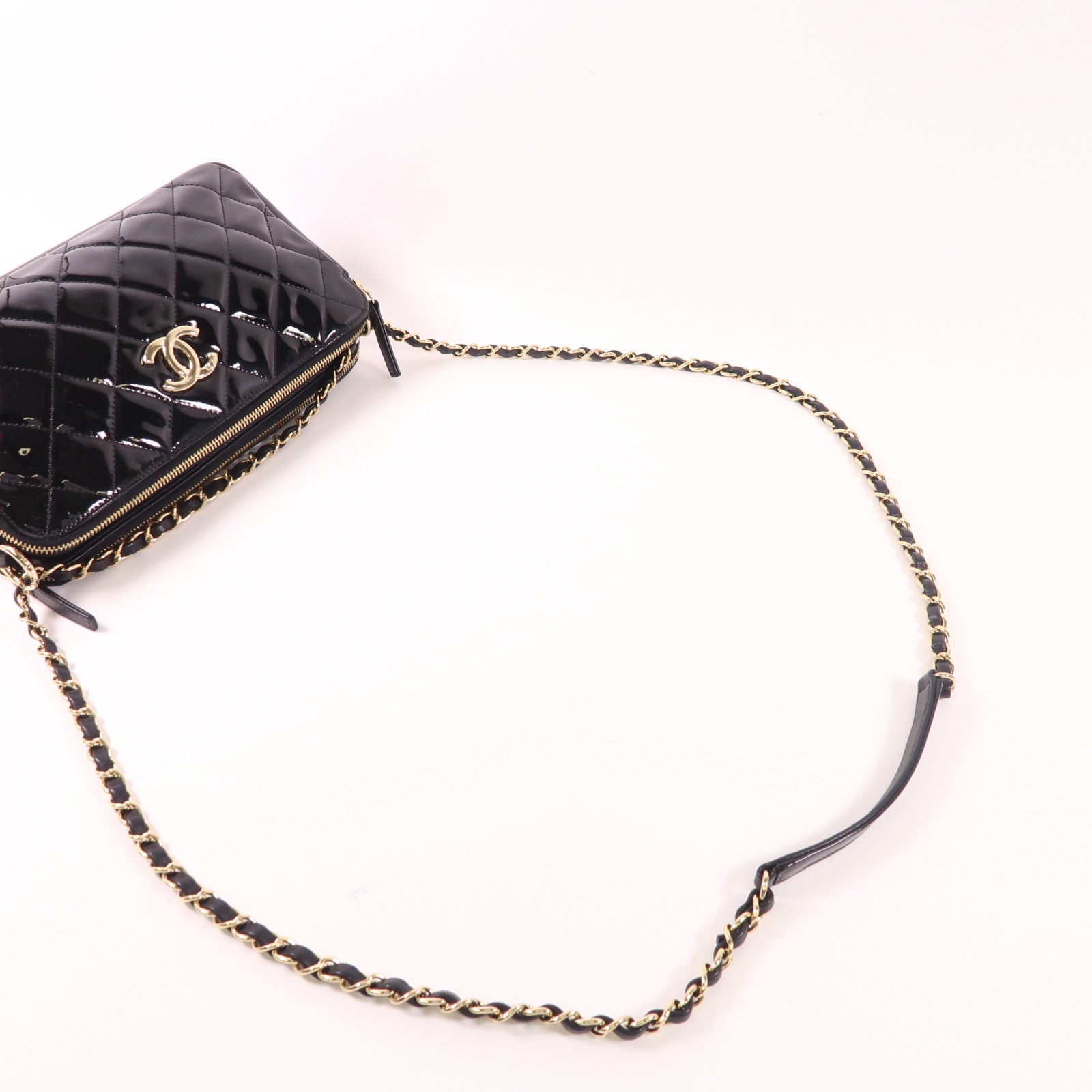 CHANEL 漆皮皮革Chain Shoulder Bag金扣鏈帶肩背袋