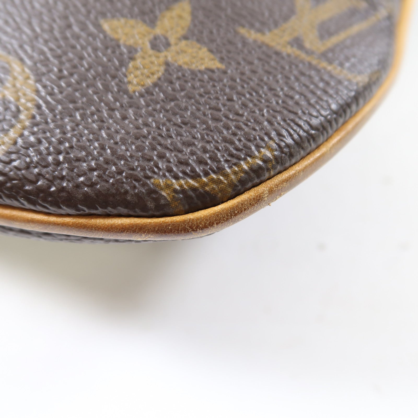 LOUIS VUITTON 【激減優惠】Monogram Pochette Bosphore金扣肩背袋啡色