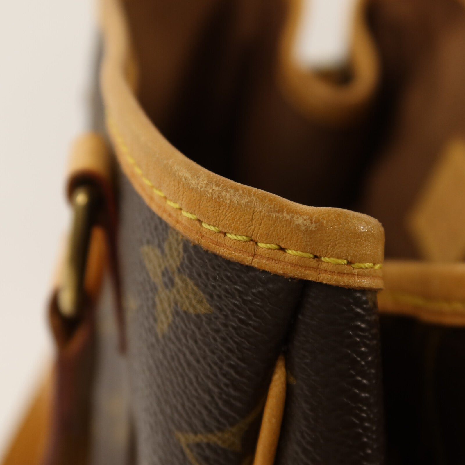 LOUIS VUITTON Monogram Batignolles Vertical金扣手挽袋
