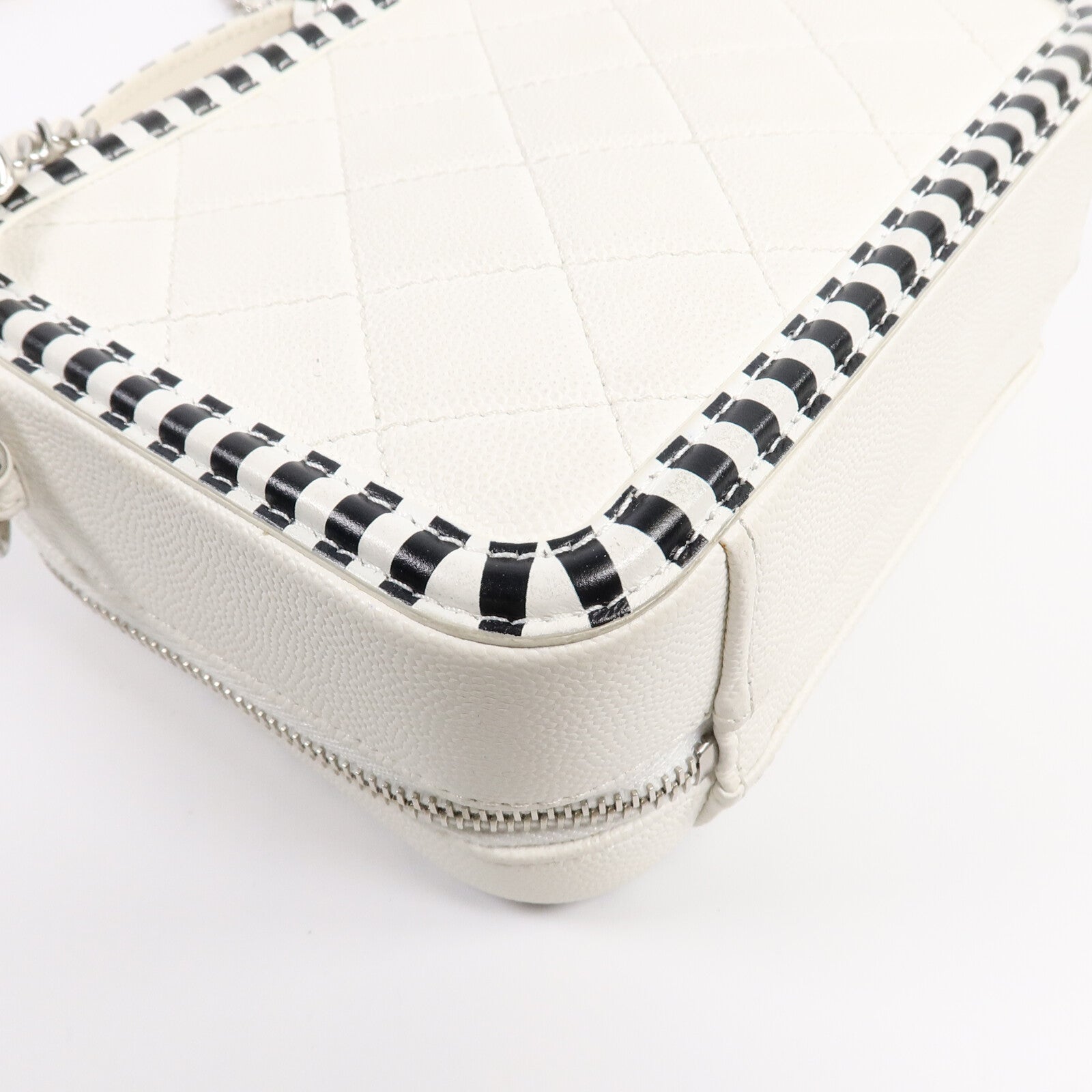 CHANEL 牛皮皮革CC Filigree Vanity Case手挽肩背兩用袋